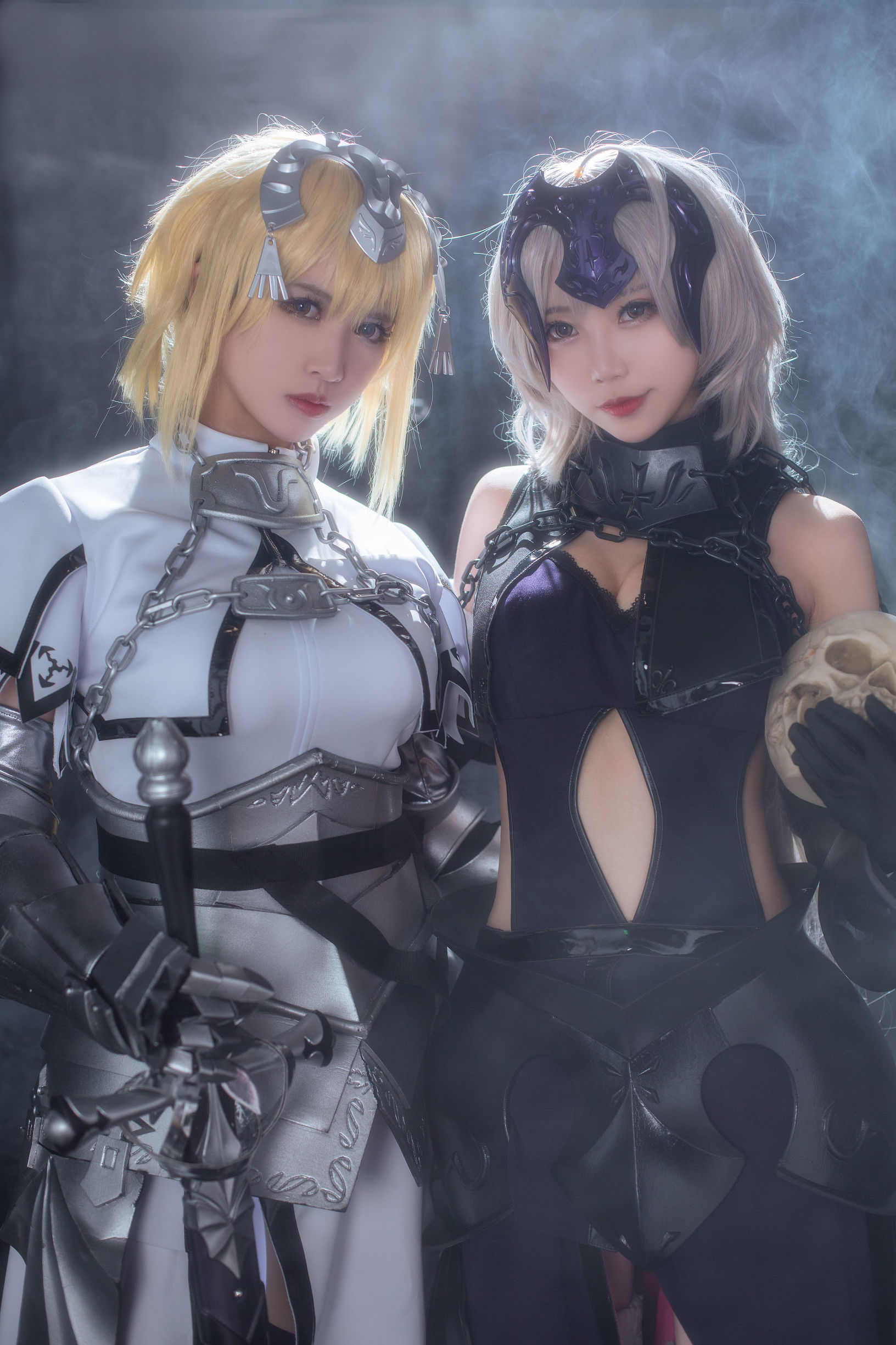 超人気コスプレイヤー ウナギフェイアー & ダイニクマルエイミー ジャンヌ・ダルク