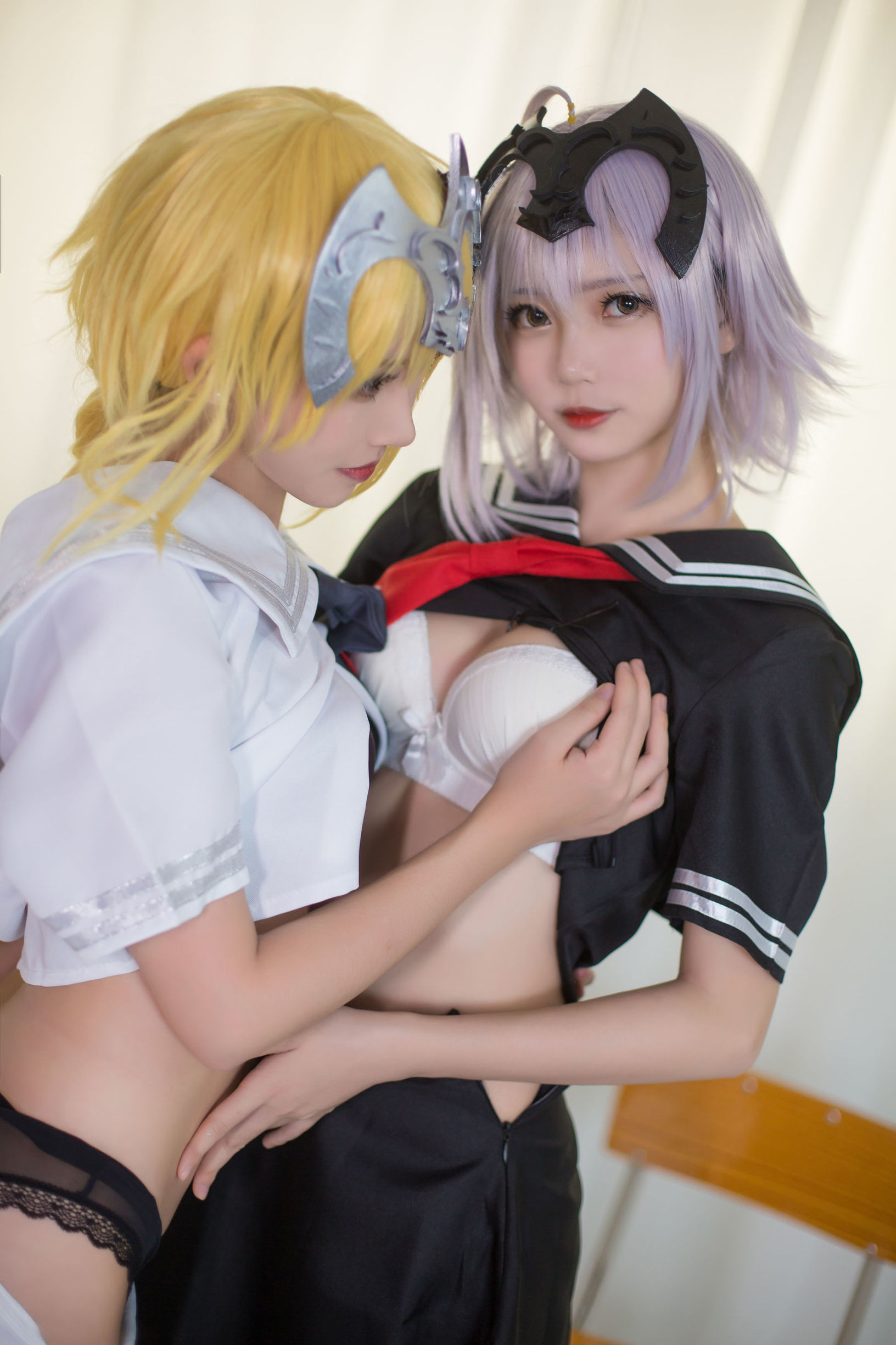 Super Popular Coser Eel Fei Er & Big Meatball Amiee Joan of Arc