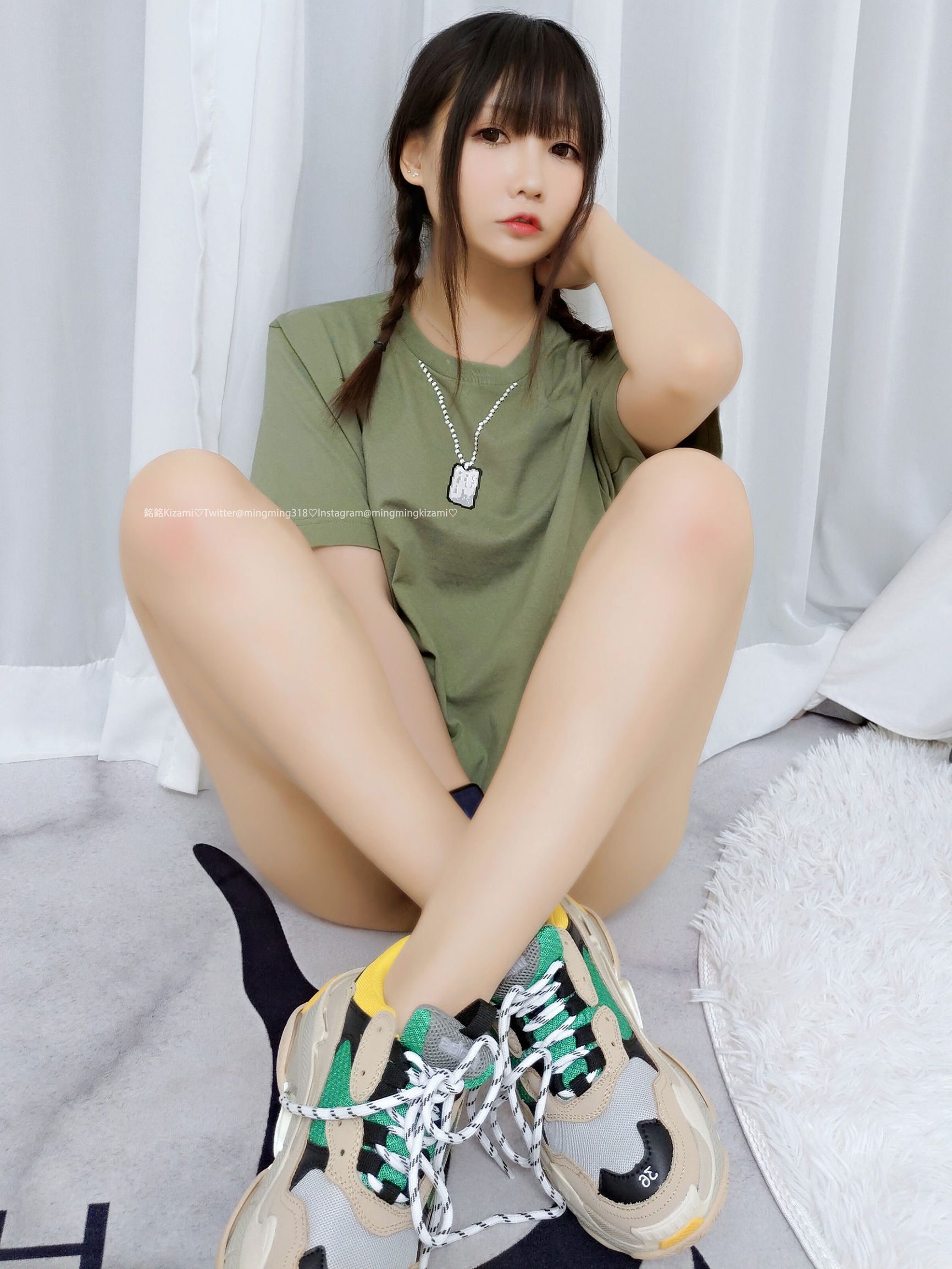 Minh Minh Kizami Tự sướng Vol.018 Cô nàng dễ thương ở nhà