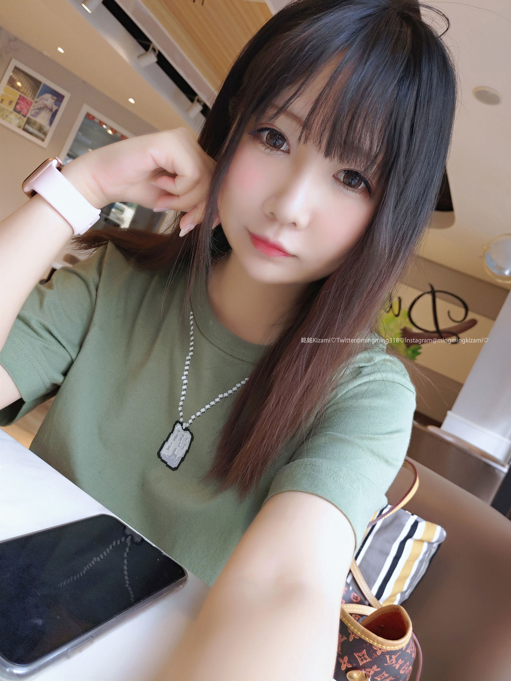 Minh Minh Kizami Tự sướng Vol.018 Cô nàng dễ thương ở nhà
