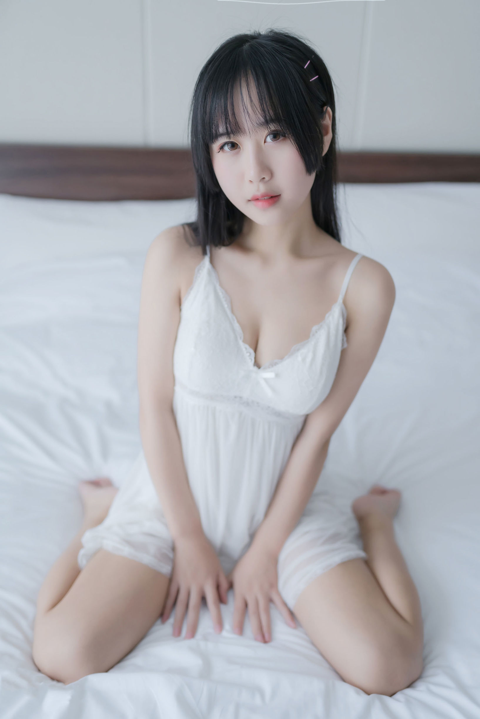 陽光美少女萌芽兒o0 白色私房