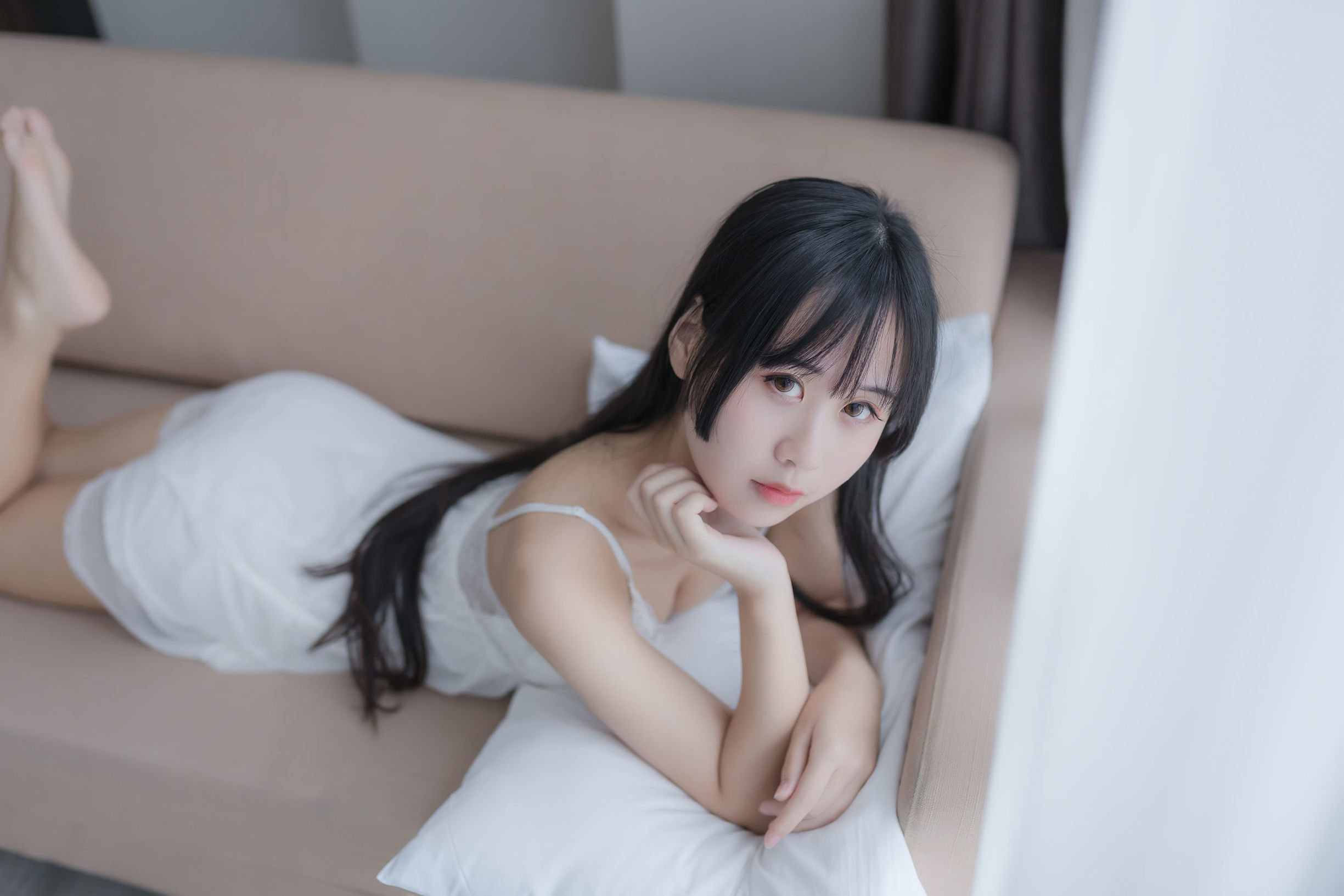 Ánh Nắng Mỹ Thiếu Nữ Mông Nha o0 Màu Trắng Tư Phòng