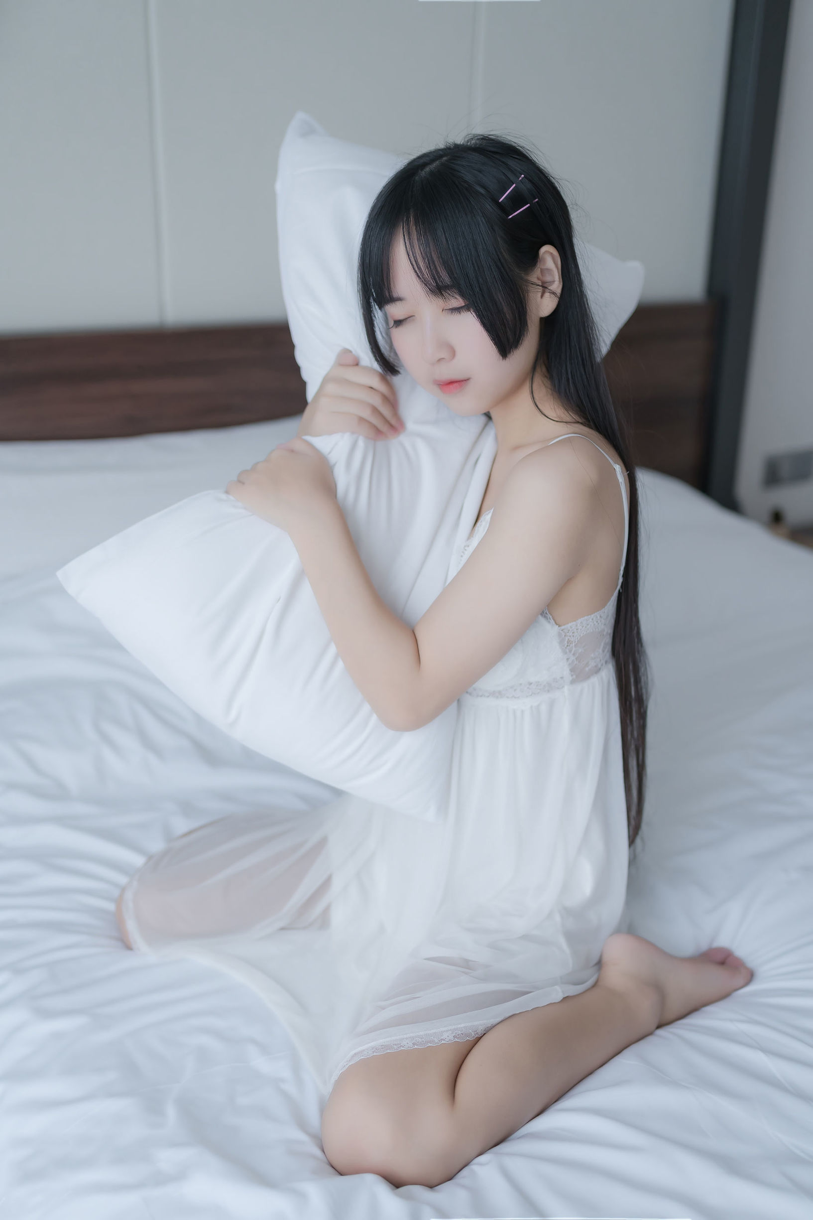 陽光美少女萌芽兒o0 白色私房