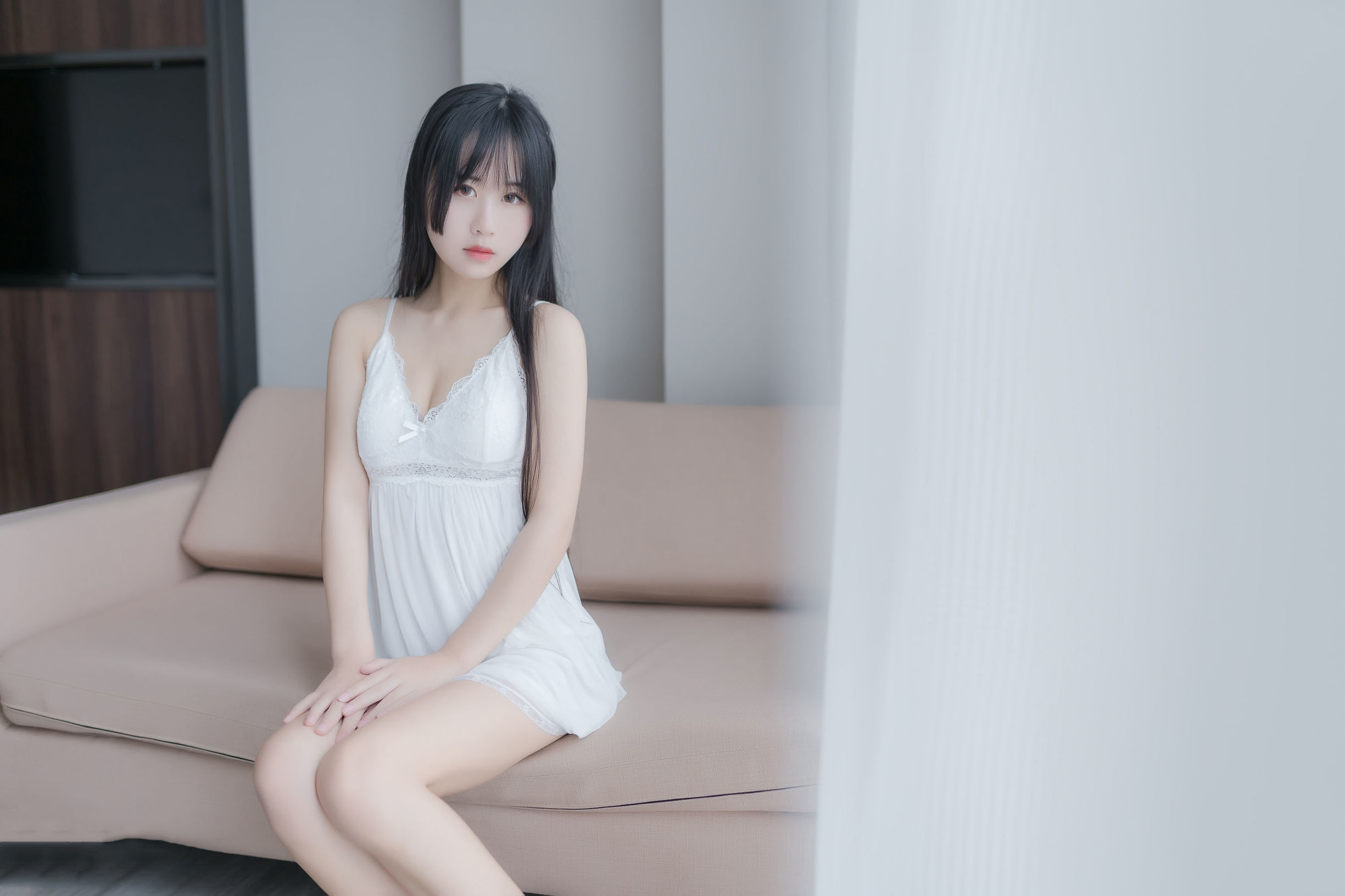 Ánh Nắng Mỹ Thiếu Nữ Mông Nha o0 Màu Trắng Tư Phòng