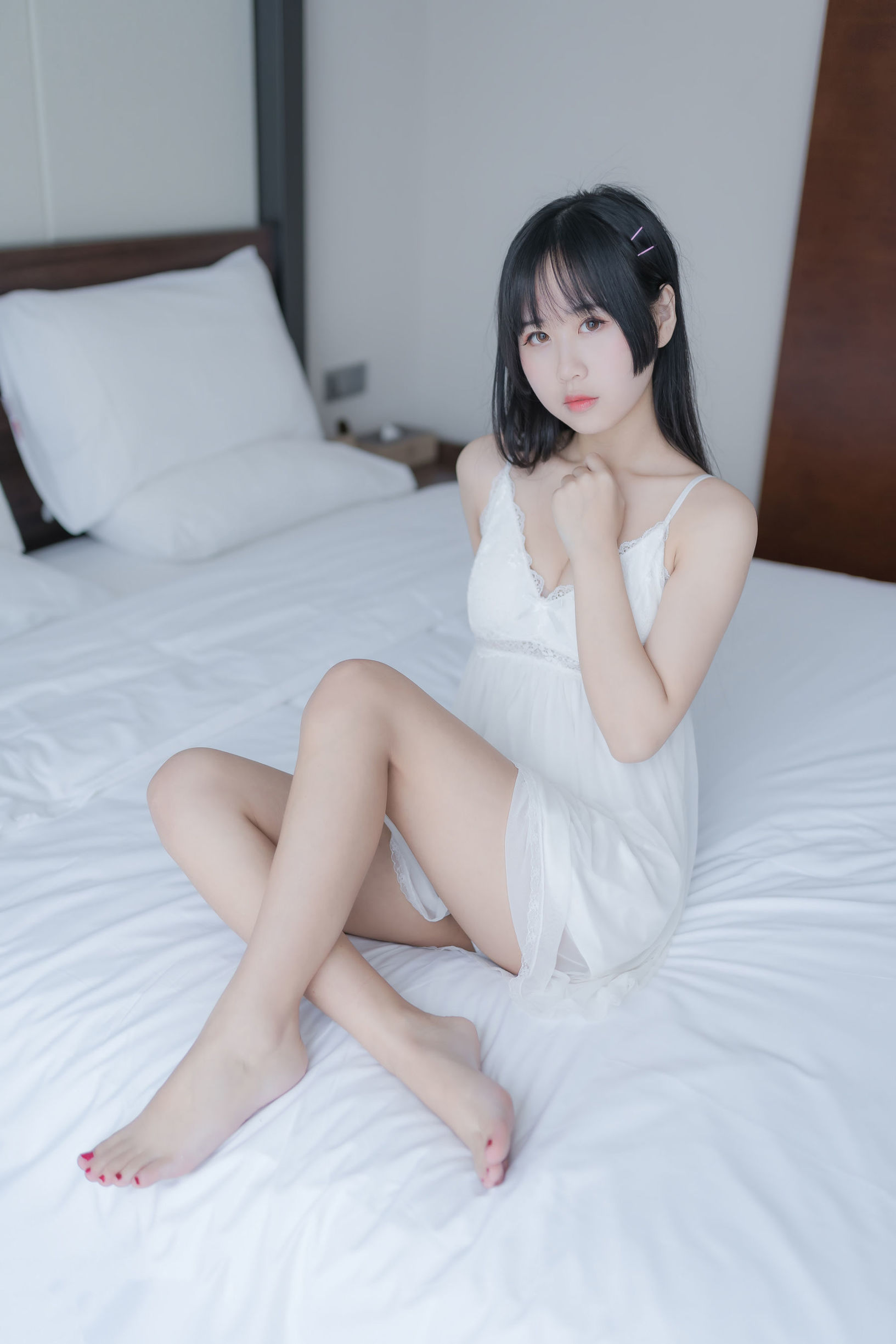 Ánh Nắng Mỹ Thiếu Nữ Mông Nha o0 Màu Trắng Tư Phòng