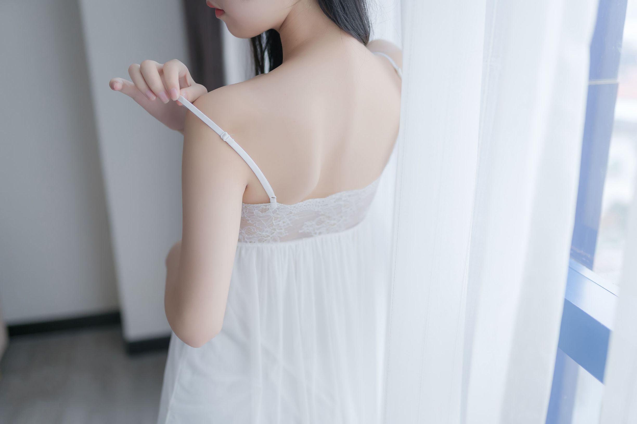 Ánh Nắng Mỹ Thiếu Nữ Mông Nha o0 Màu Trắng Tư Phòng