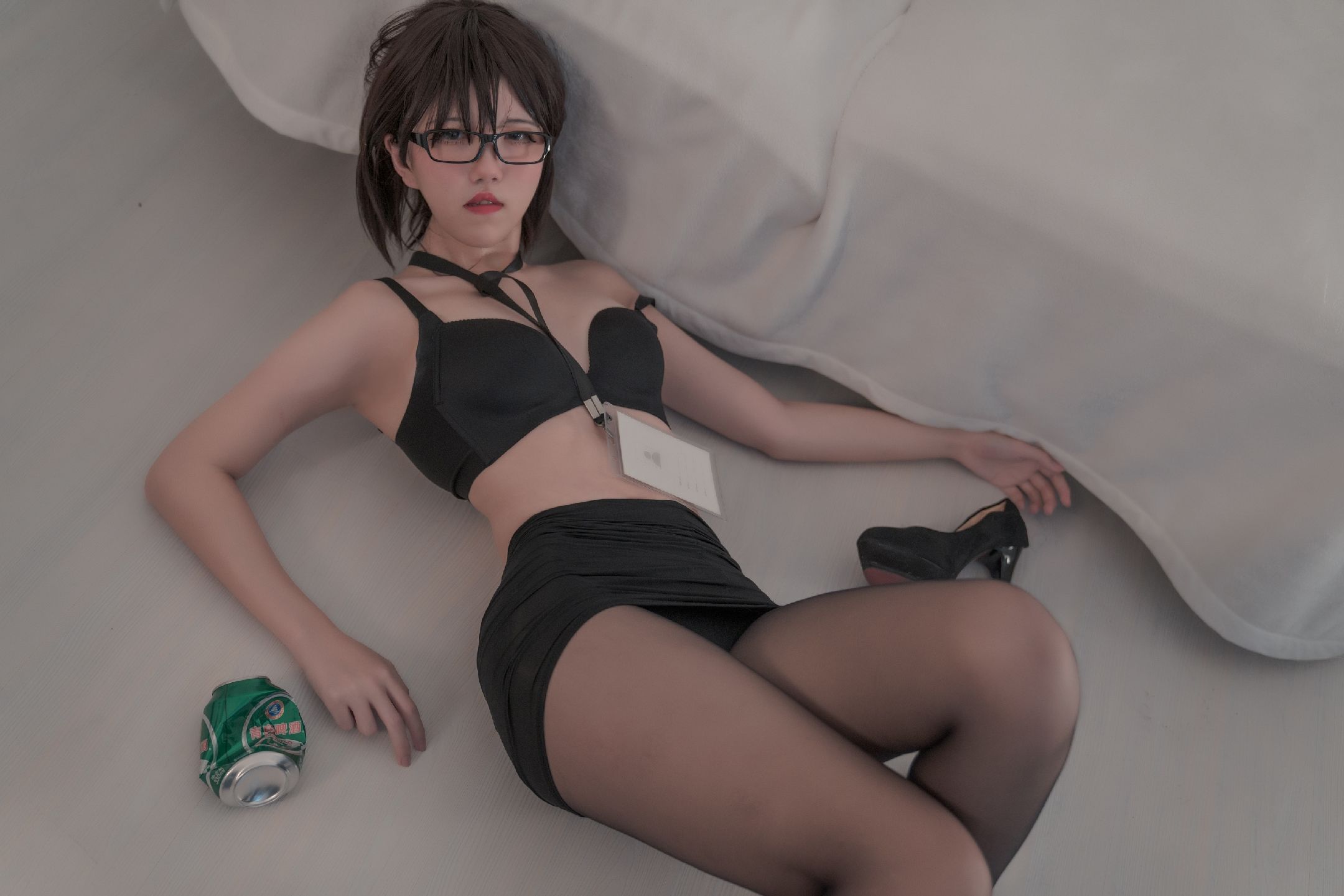 わんぱく少女 アシュンかおり 黒ストッキングOL