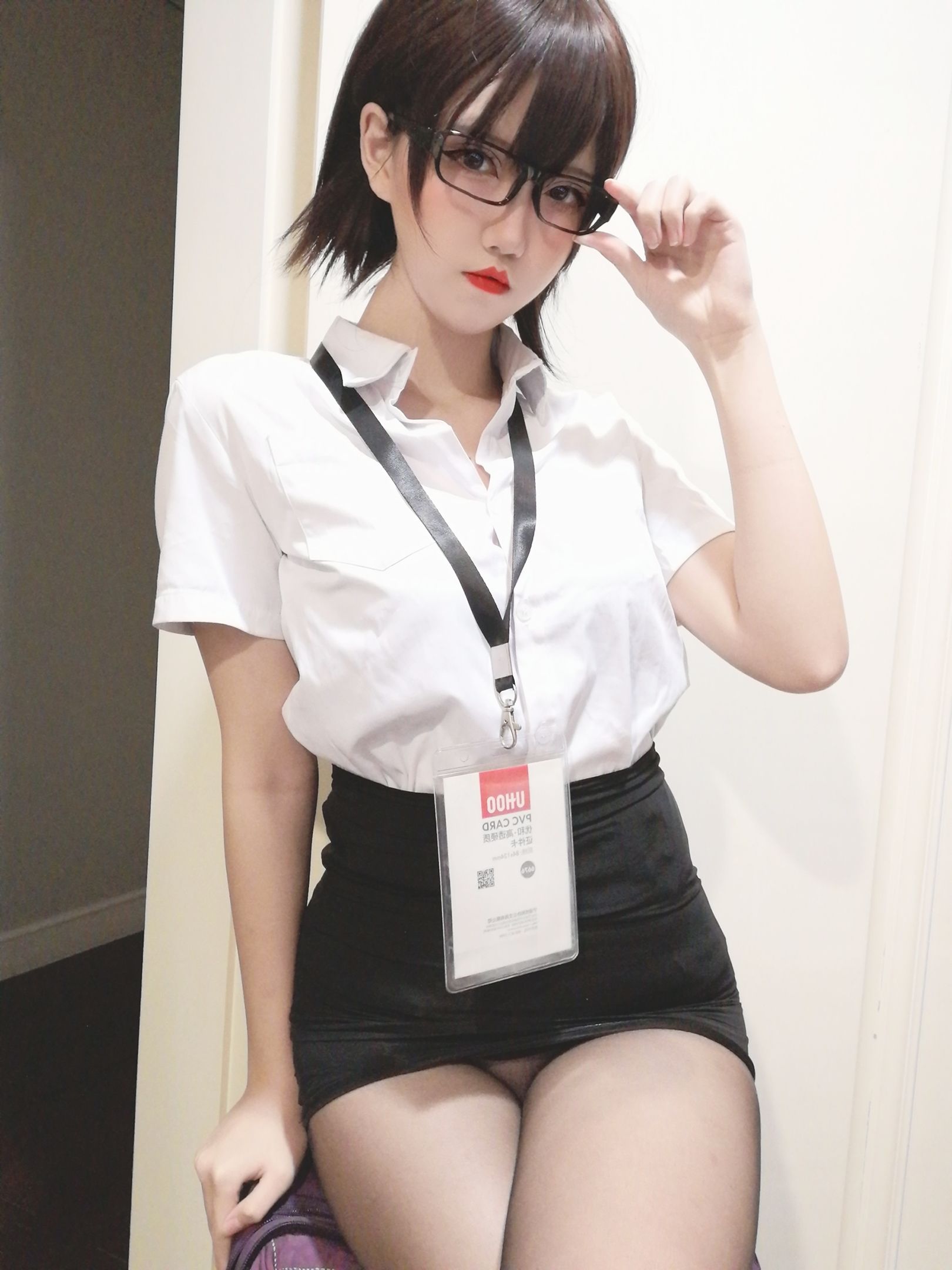 わんぱく少女 アシュンかおり 黒ストッキングOL