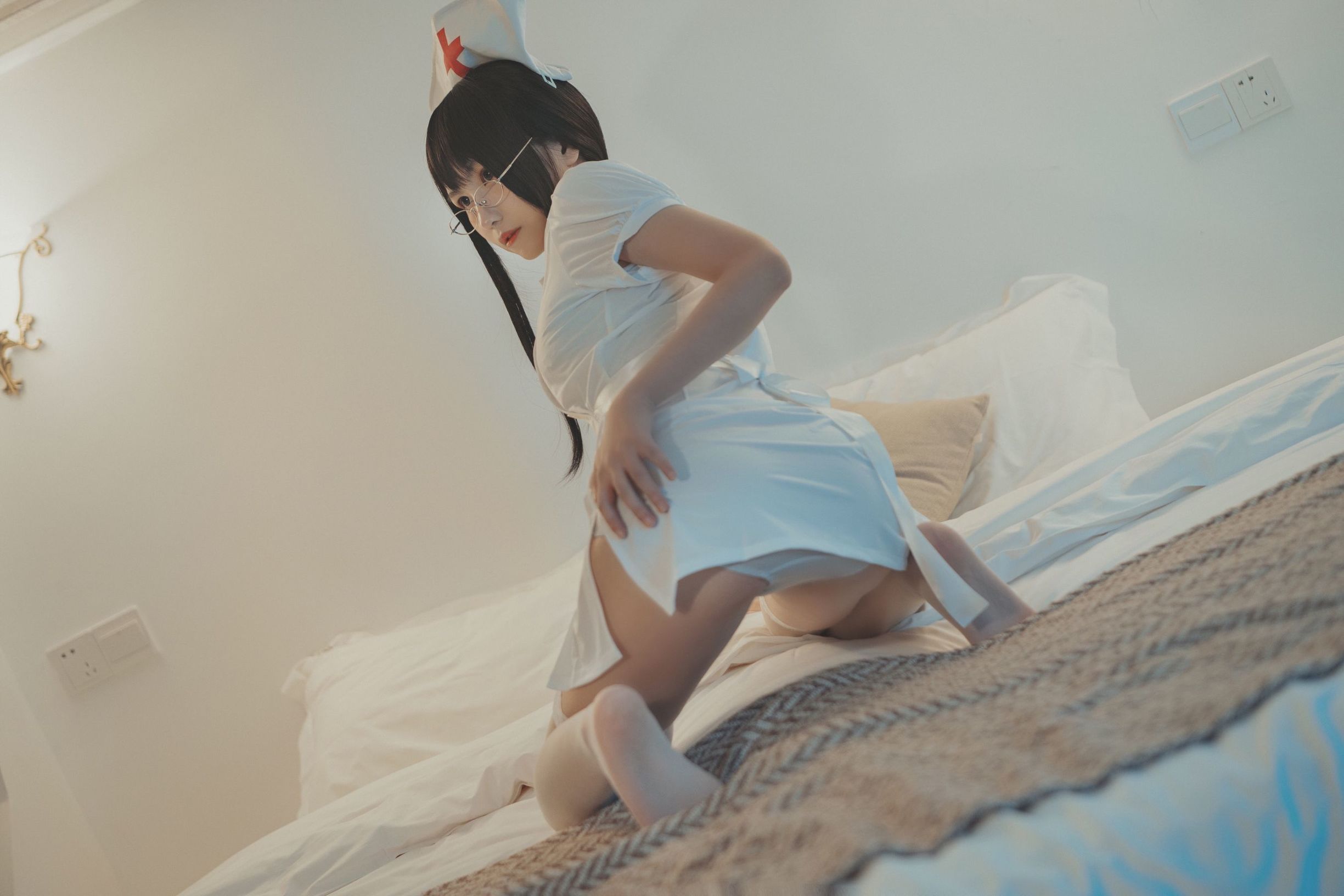 COSER Beautiful Woman Zhuyue Su Little Nurse