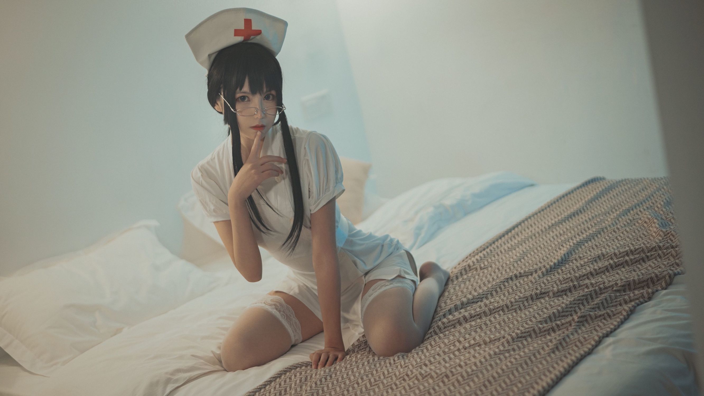 科瑟美女逐月蘇小護士