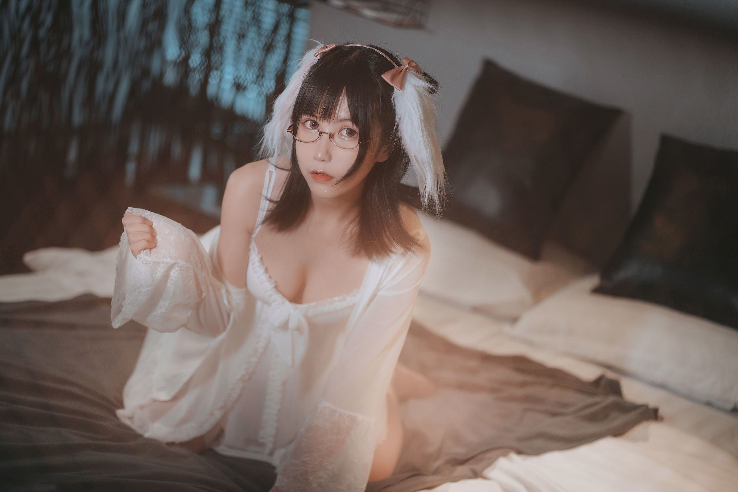 コスプレイヤー美女逐月ス 睡衣うさぎ