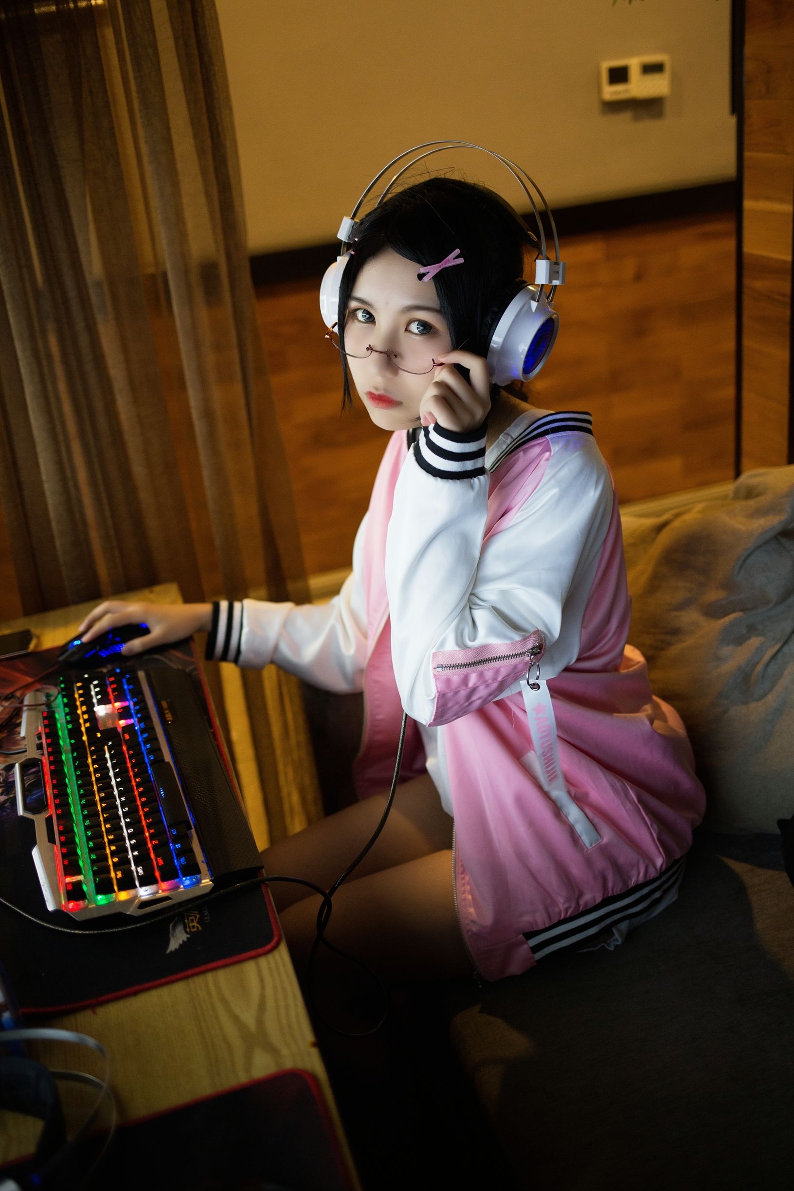 COSER美女逐月蘇 網吧歷險記