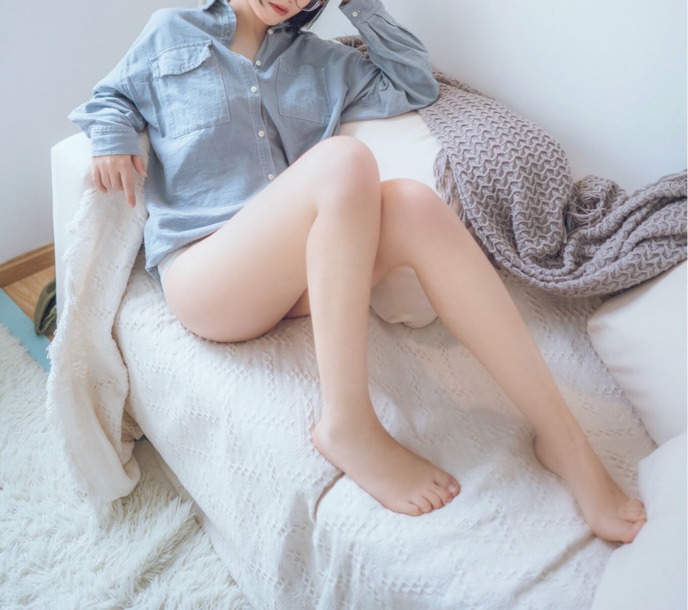 코서 미녀 축월 수 파란색 셔츠