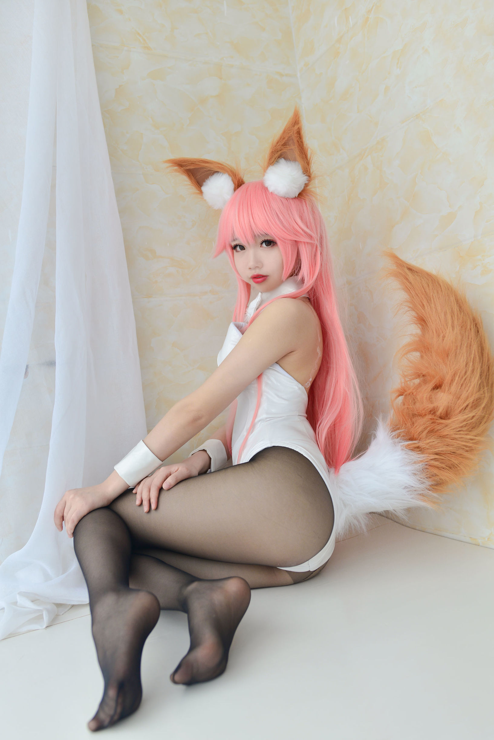 Cos tiểu thư Tuyết Kỳ Tamamo-no-Mae cô gái thỏ