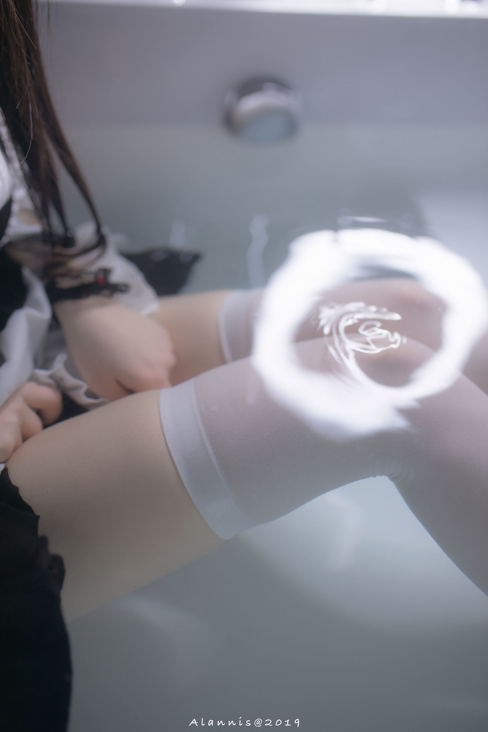 Cosplay Big Sister Xue Qi White Silk Maid Underwater Version