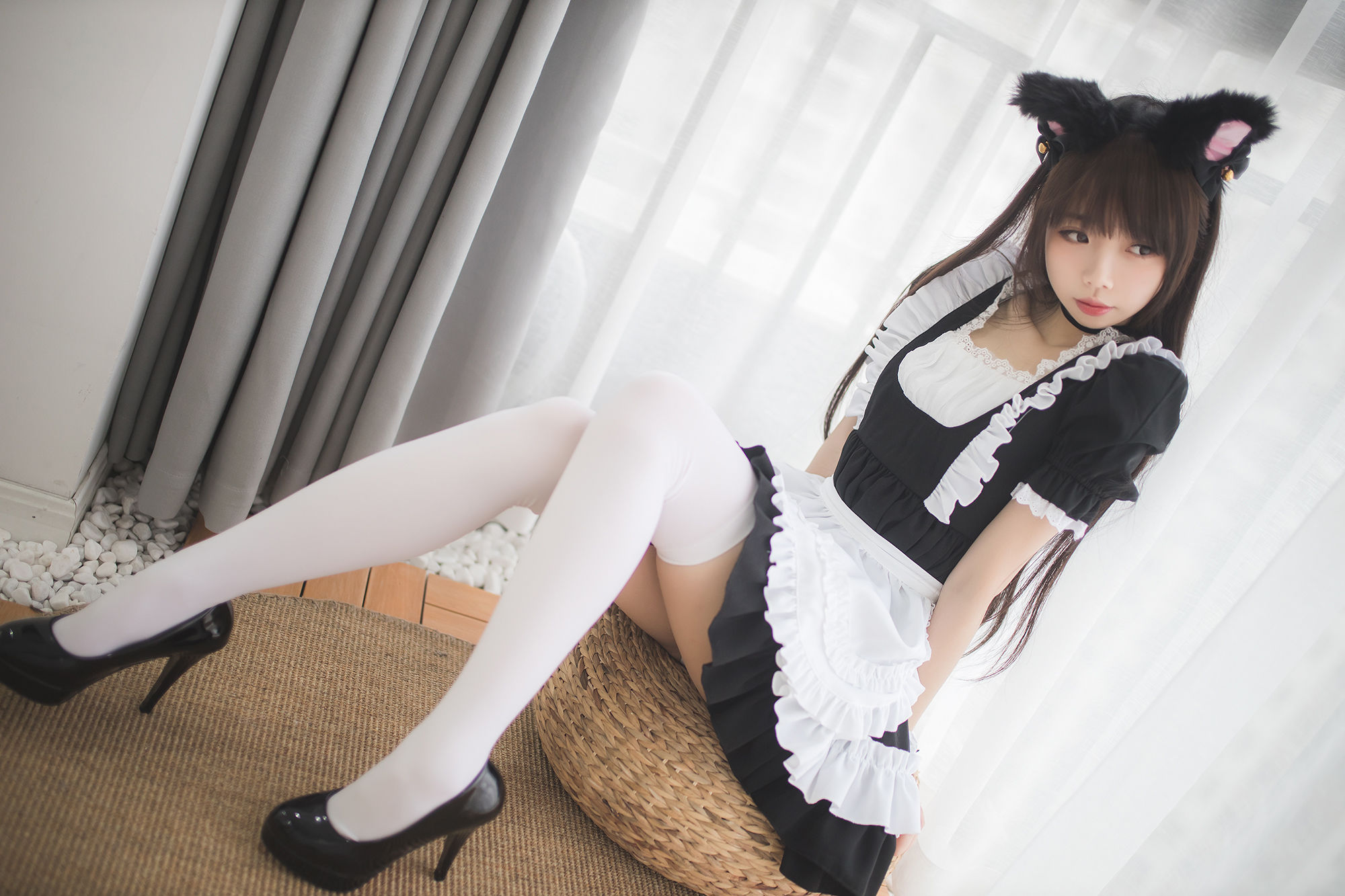 コスお嬢様セツキ 白ストッキングメイド