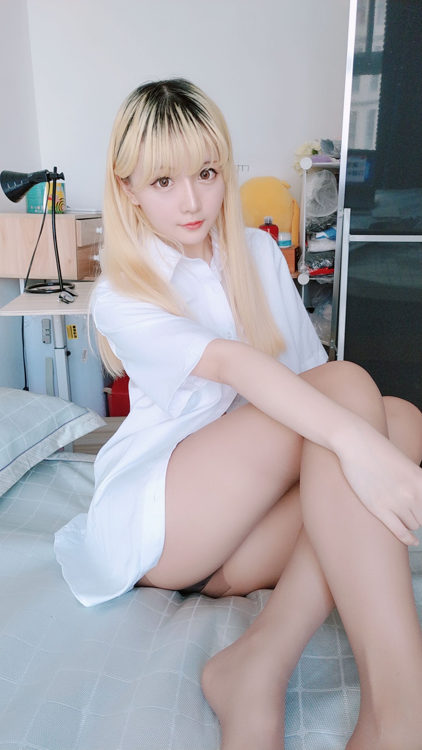 코서 언니 성지 치치 백 셔츠