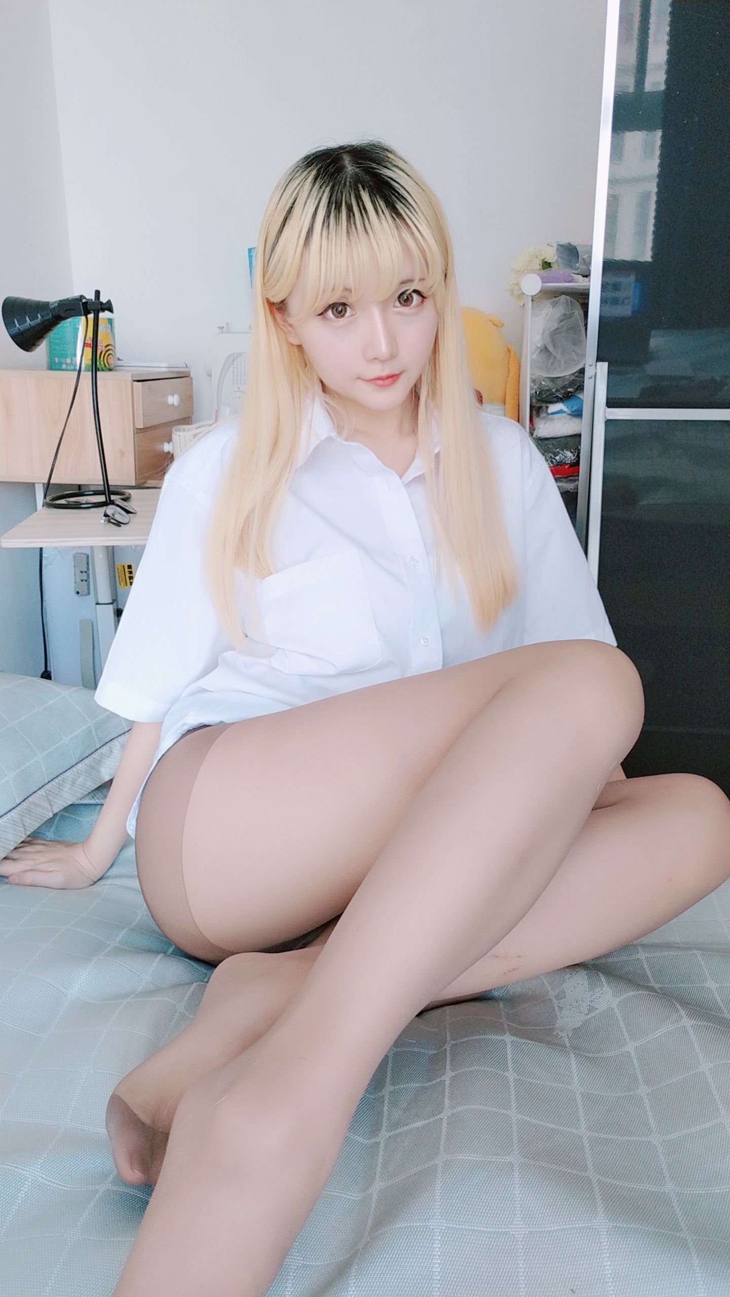 코서 언니 성지 치치 백 셔츠
