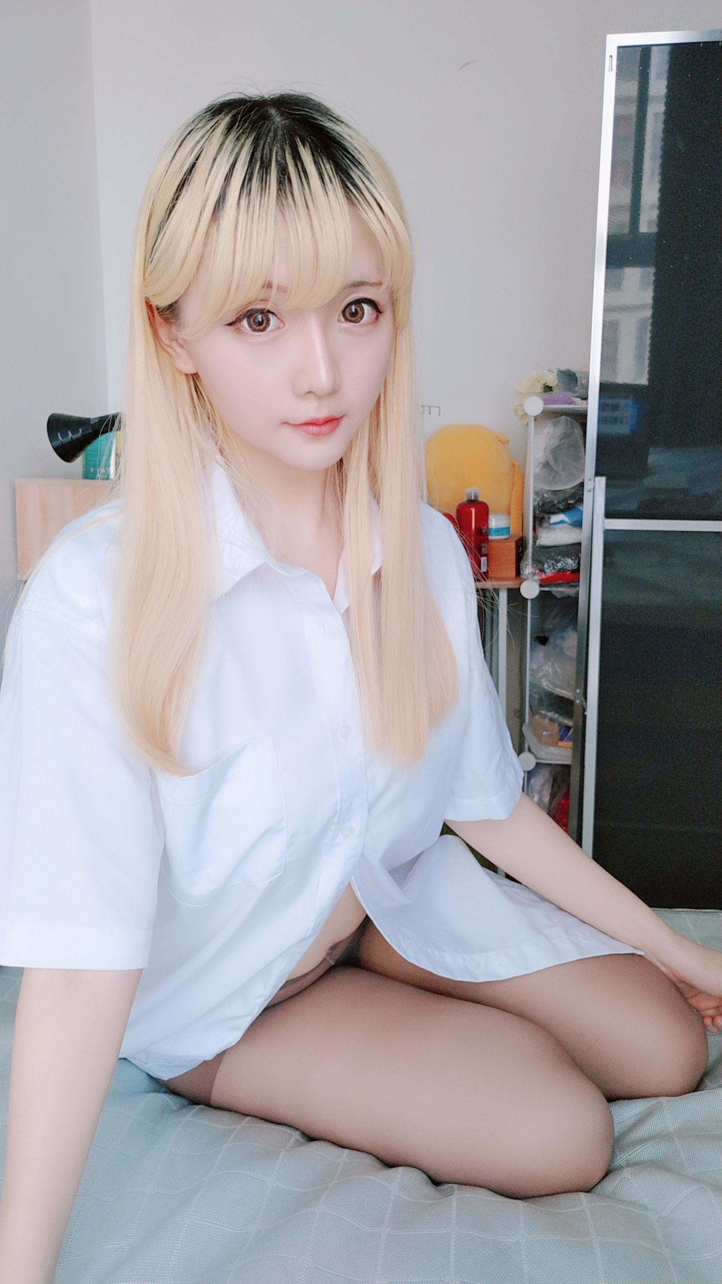코서 언니 성지 치치 백 셔츠