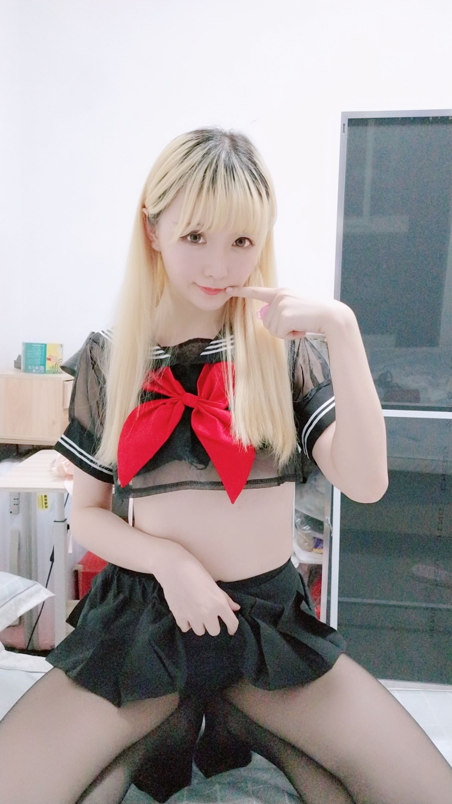 コーサーお姉さん星のちち 黒制服