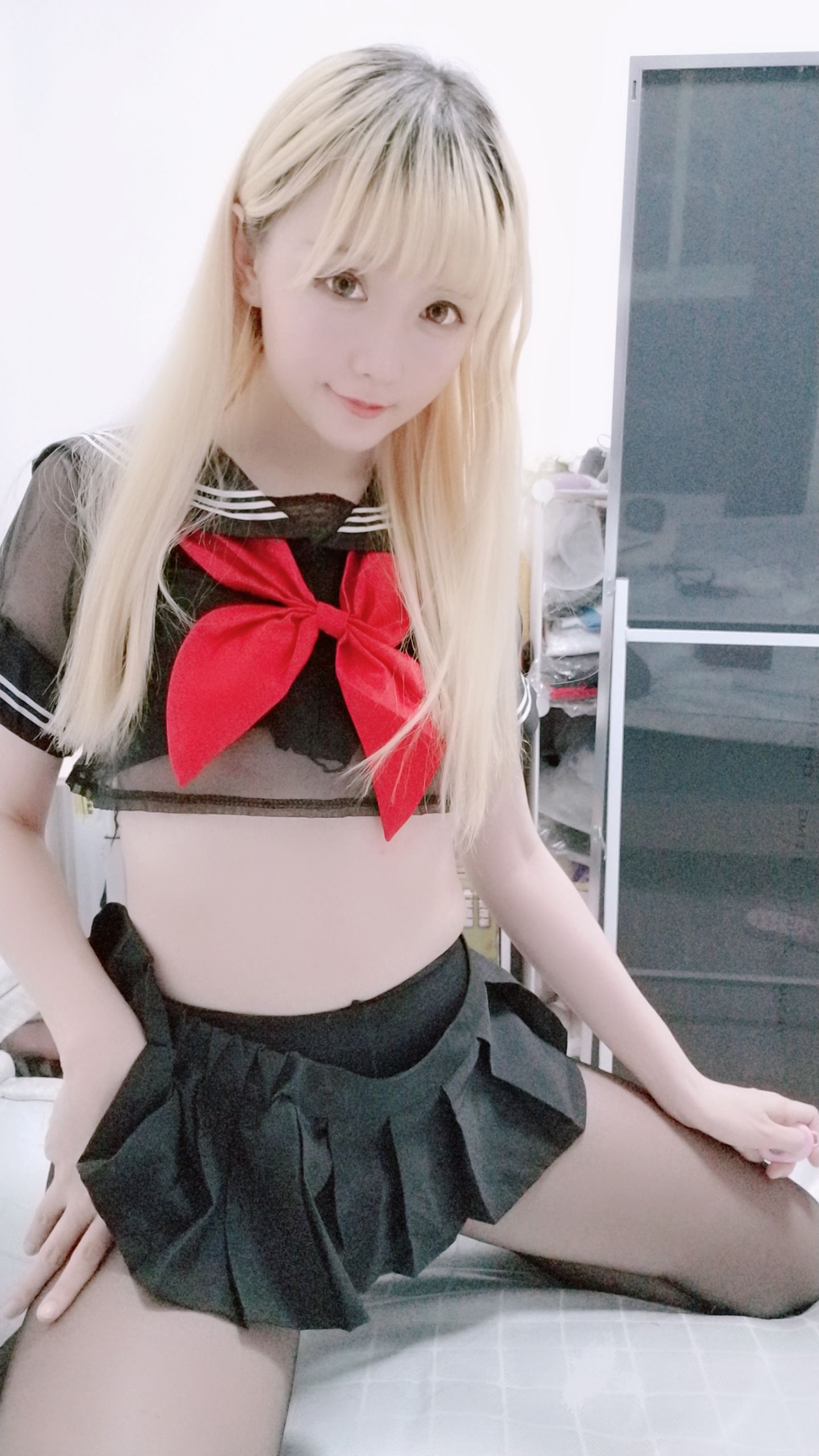 コーサーお姉さん星のちち 黒制服