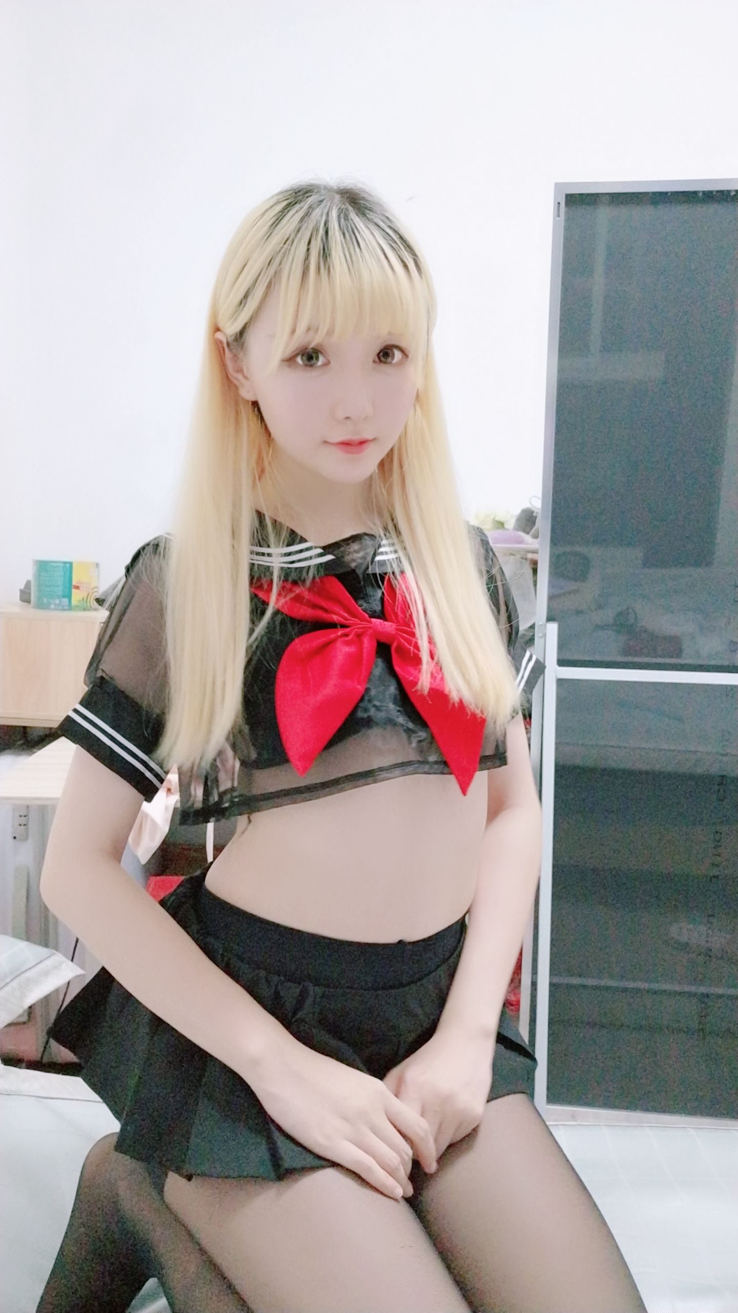 コーサーお姉さん星のちち 黒制服