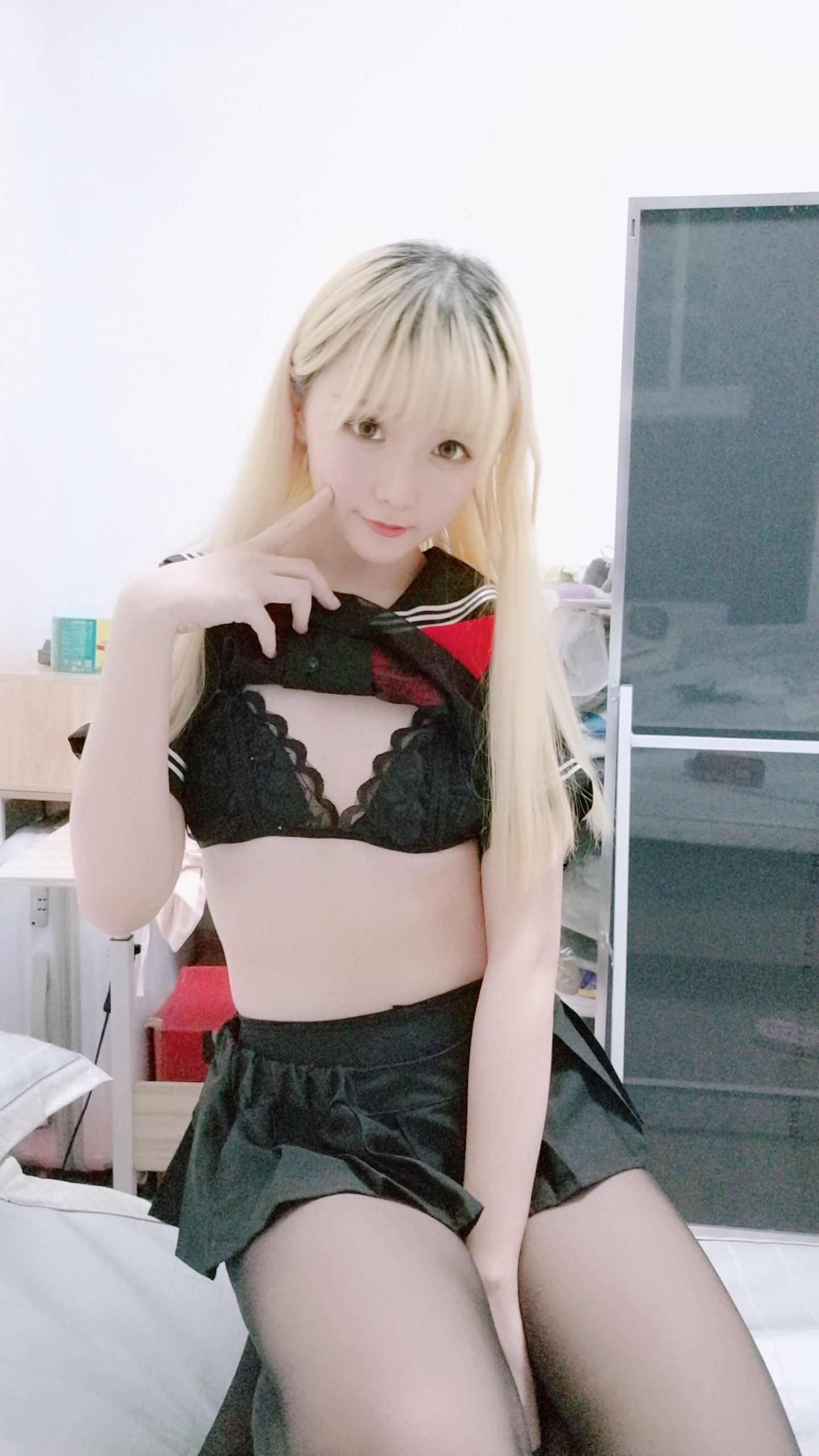 コーサーお姉さん星のちち 黒制服