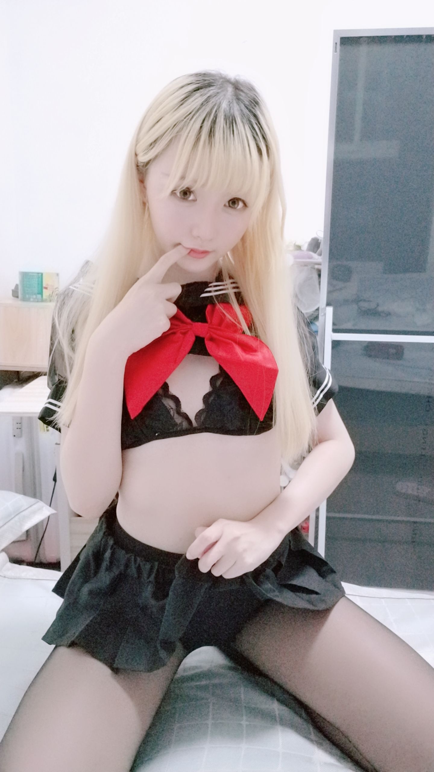 コーサーお姉さん星のちち 黒制服