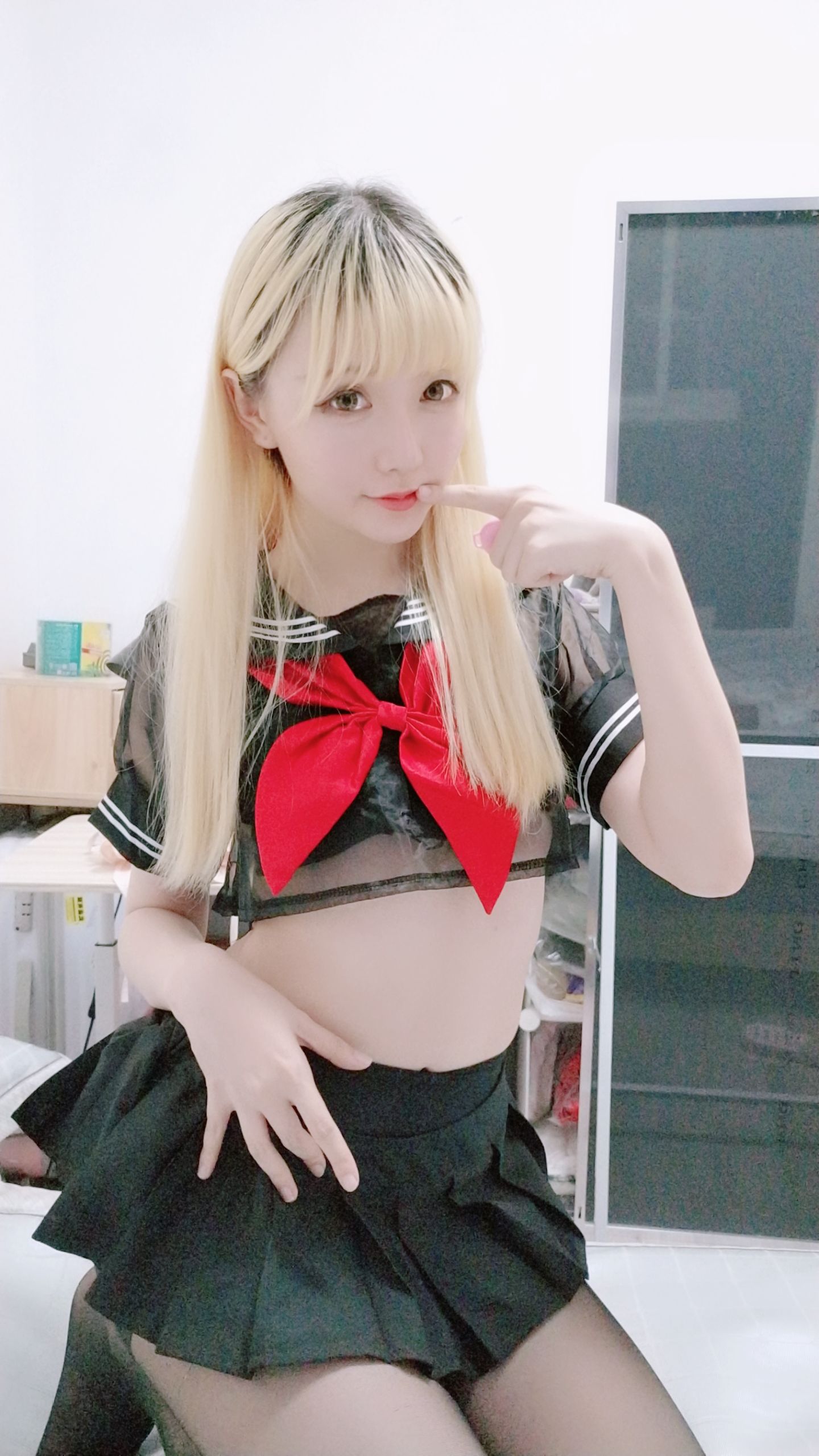 コーサーお姉さん星のちち 黒制服