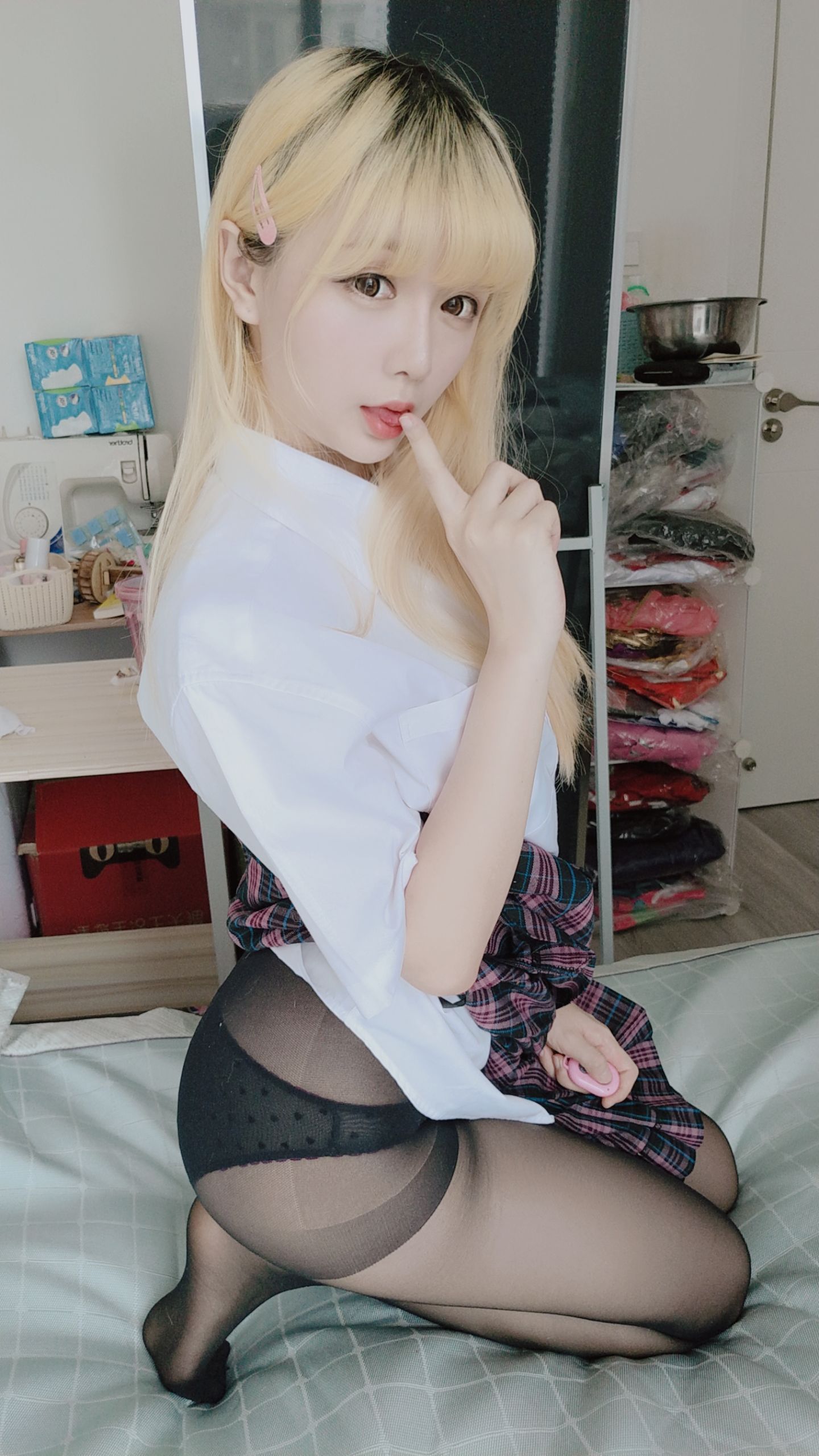 โคเซอร์เซี่ยวเจี่ย ซิงจือฉือฉือ เจเคกริดสกีร์ต