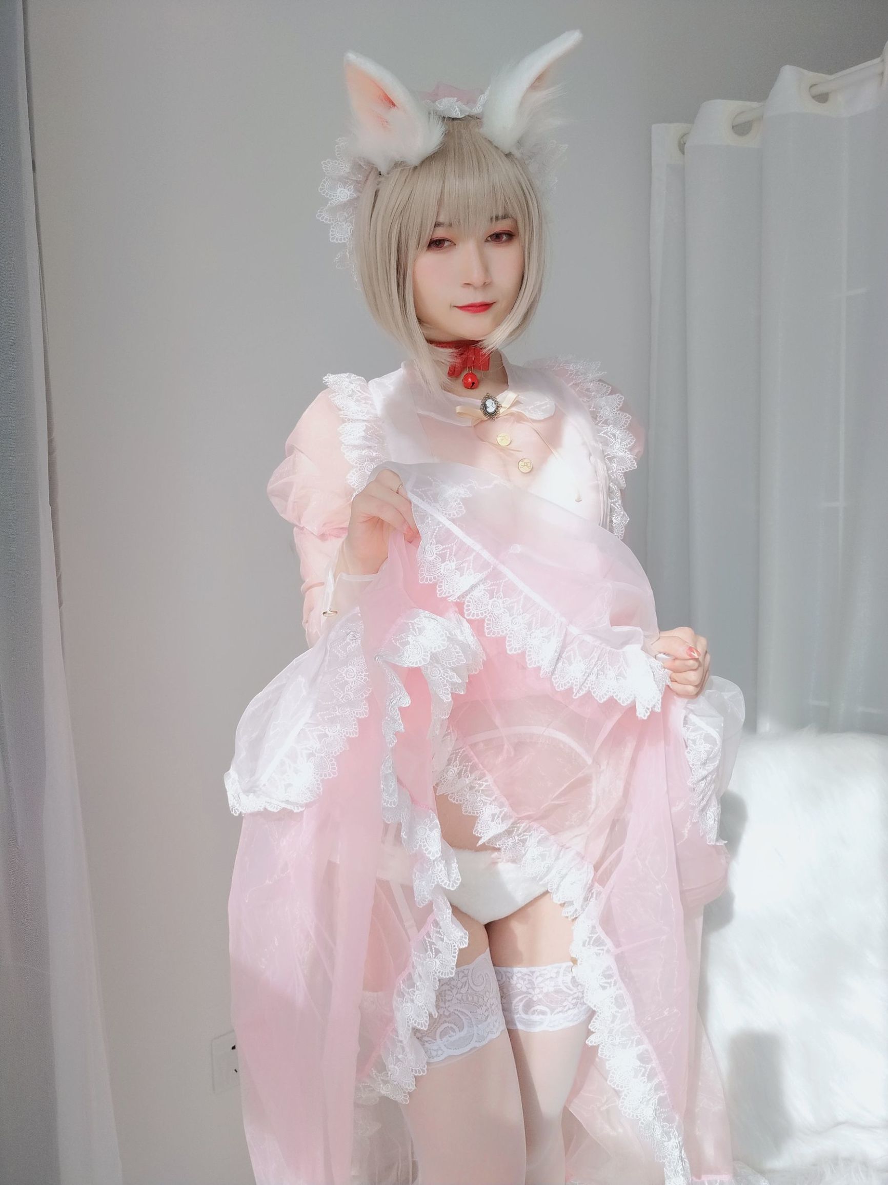 โคเซอร์พี่สาวเงิน เมดกระต่ายน้อย