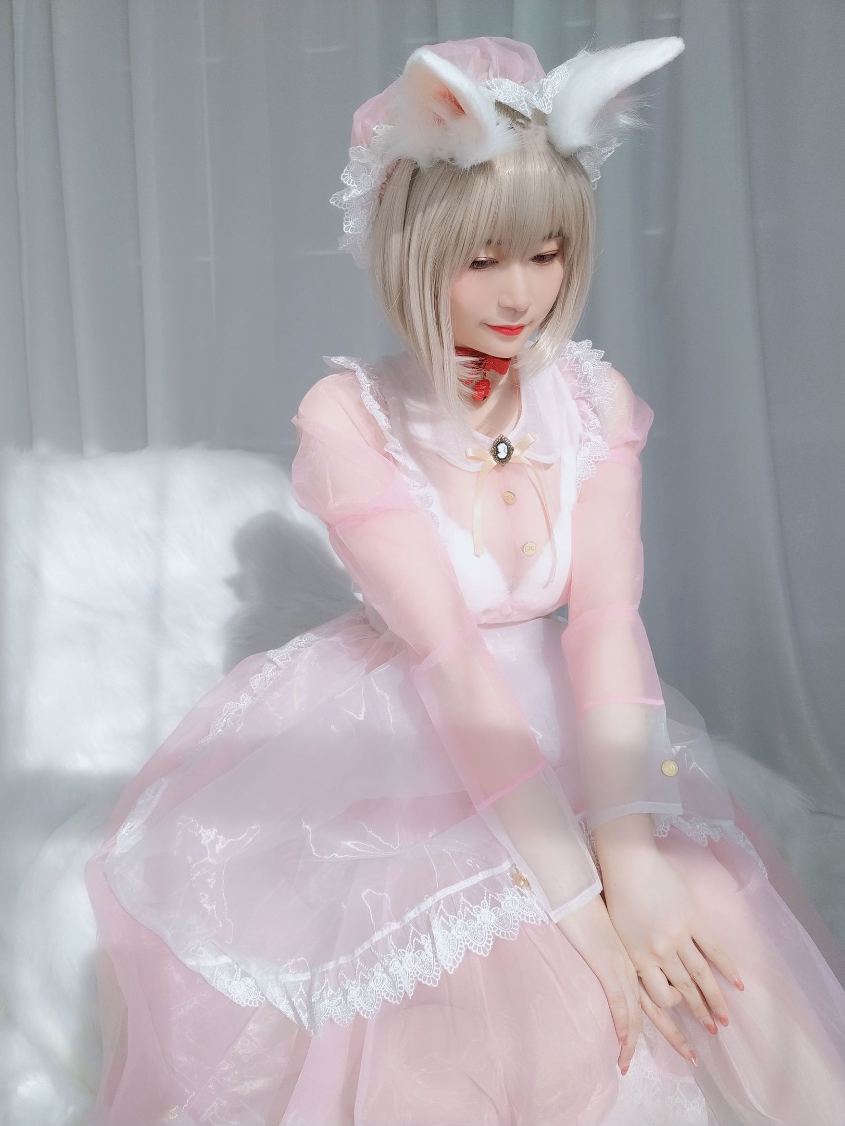 โคเซอร์พี่สาวเงิน เมดกระต่ายน้อย