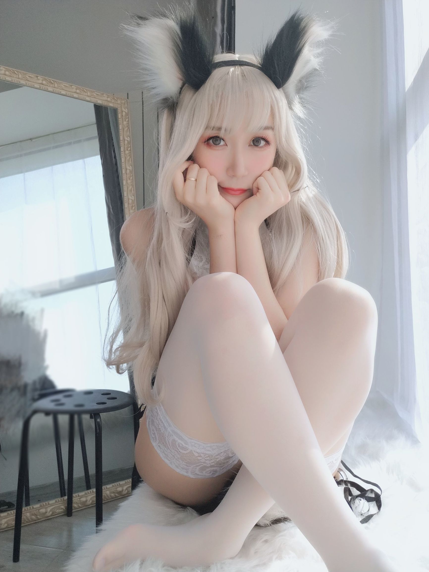 科瑟小姐姐白銀 小白狼