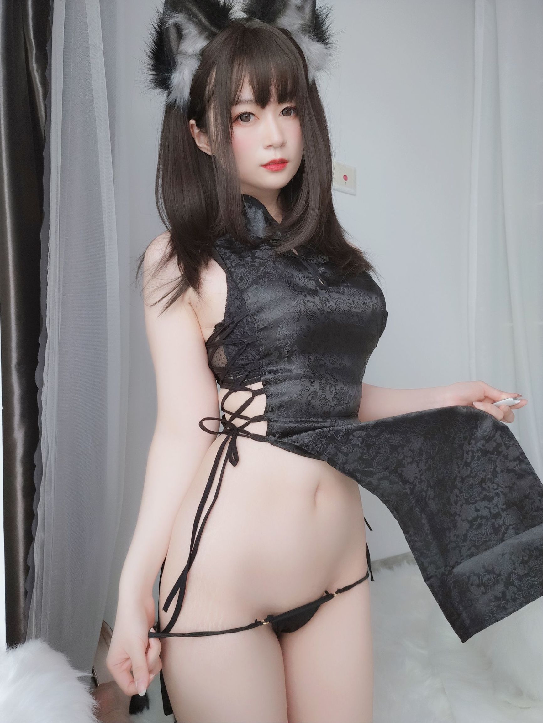 Coser Big Sister Silver Little Black Wolf