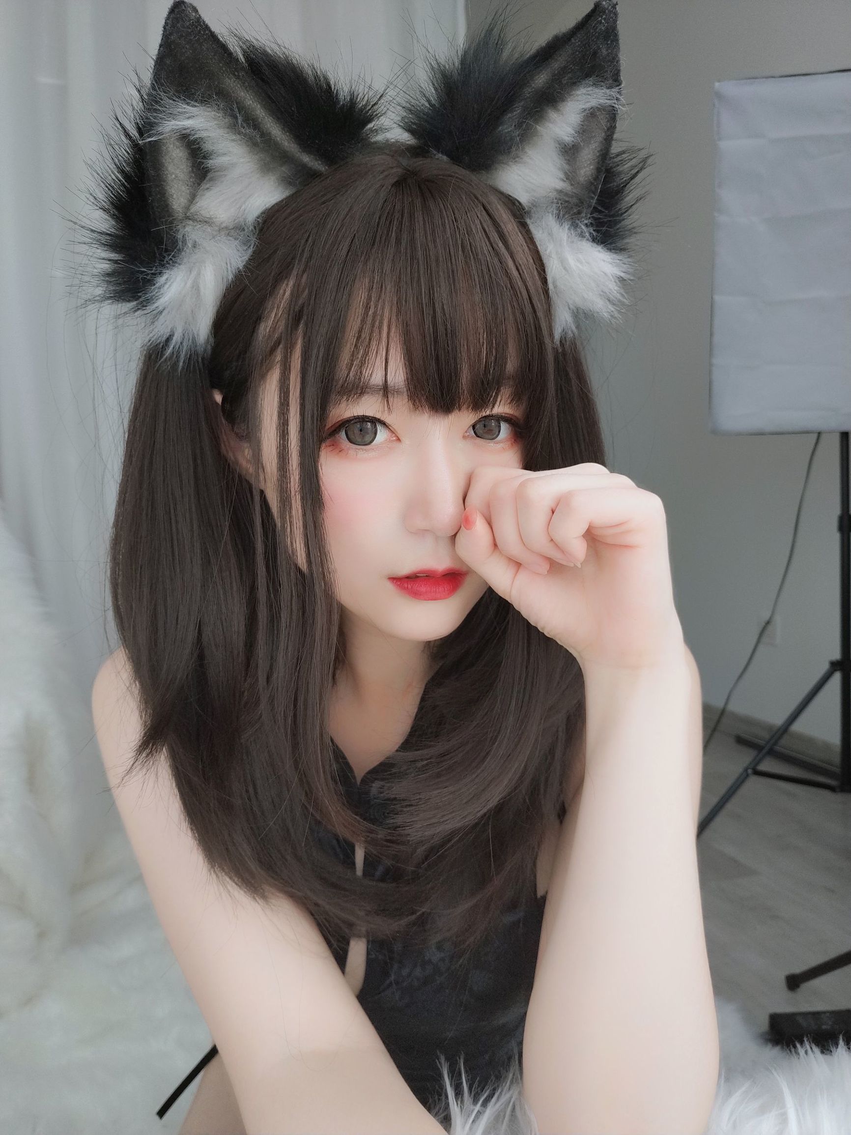 Coser chị bạc Sói đen nhỏ