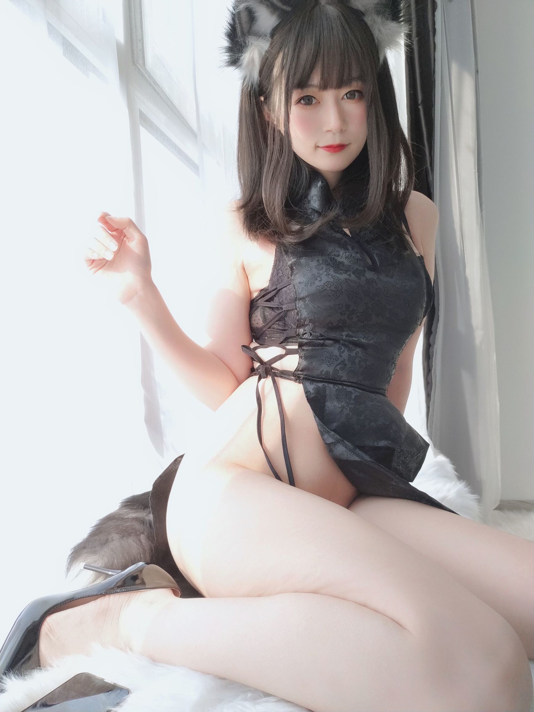 Coser Big Sister Silver Little Black Wolf
