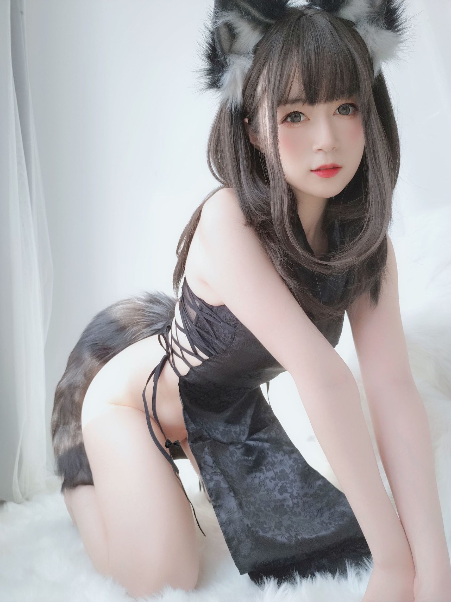 コーサーお姉さん白銀 小黒狼