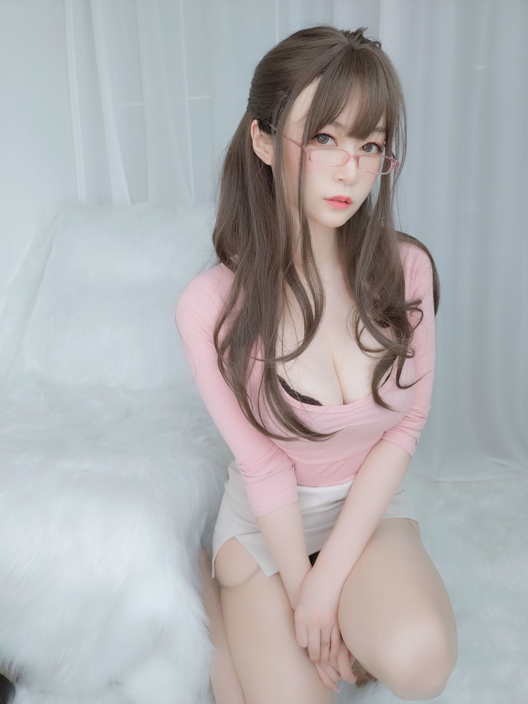 코서 아가씨 백은, 달콤하고 아름다운 후배