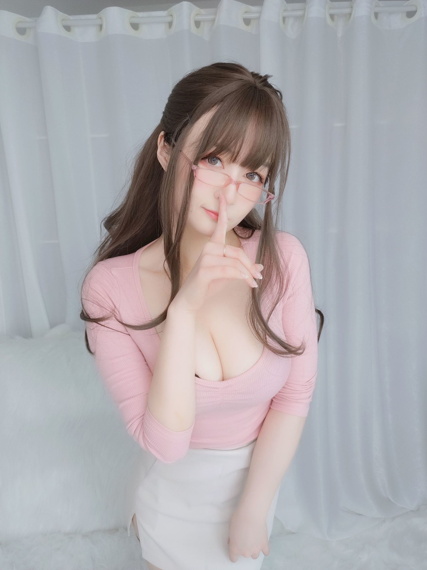 코서 아가씨 백은, 달콤하고 아름다운 후배
