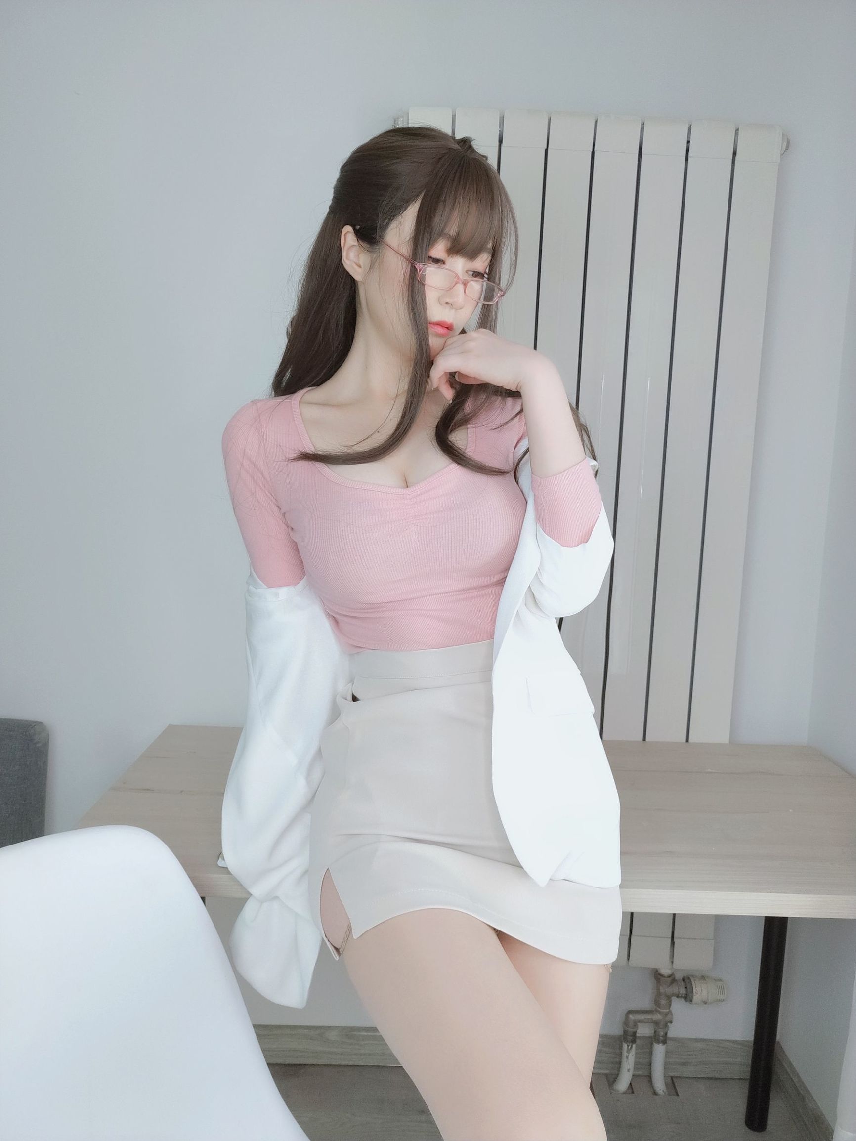 โคเซอร์เซี่ยวเจี๋ยไป่หยิน หวานสวยรุ่นน้อง