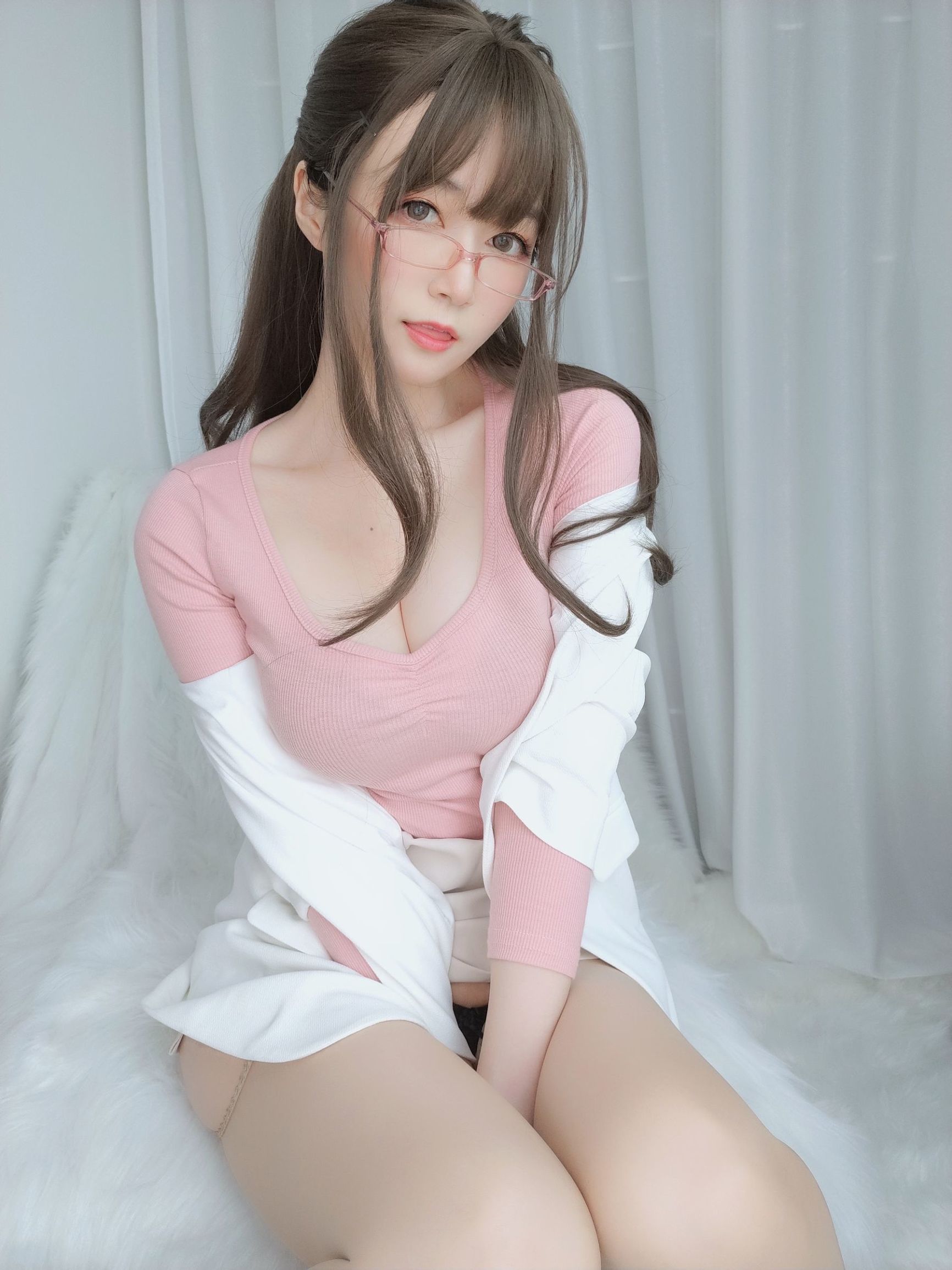 Coser Miss Silver, Sweet and Beautiful Junior