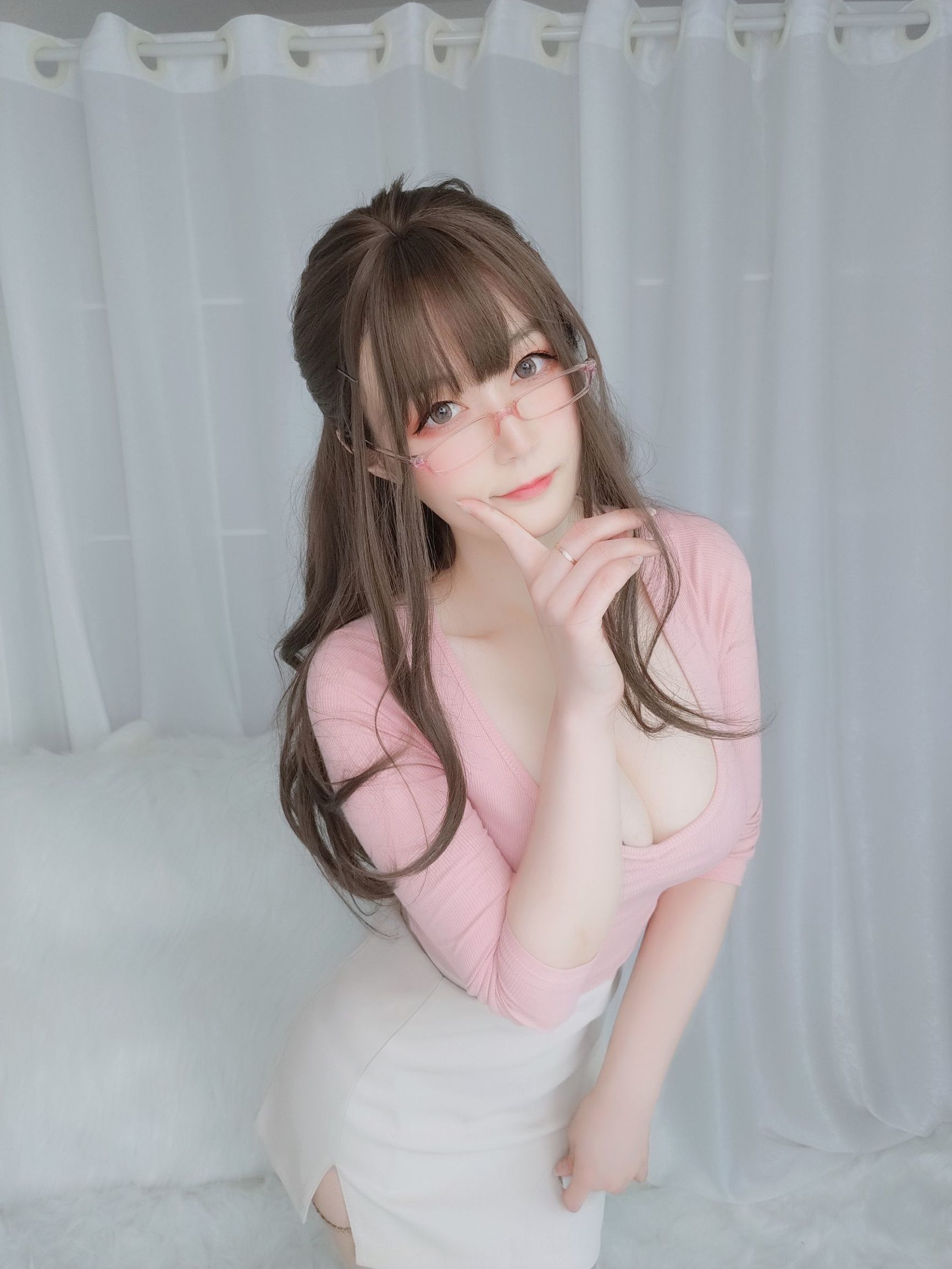 코서 아가씨 백은, 달콤하고 아름다운 후배
