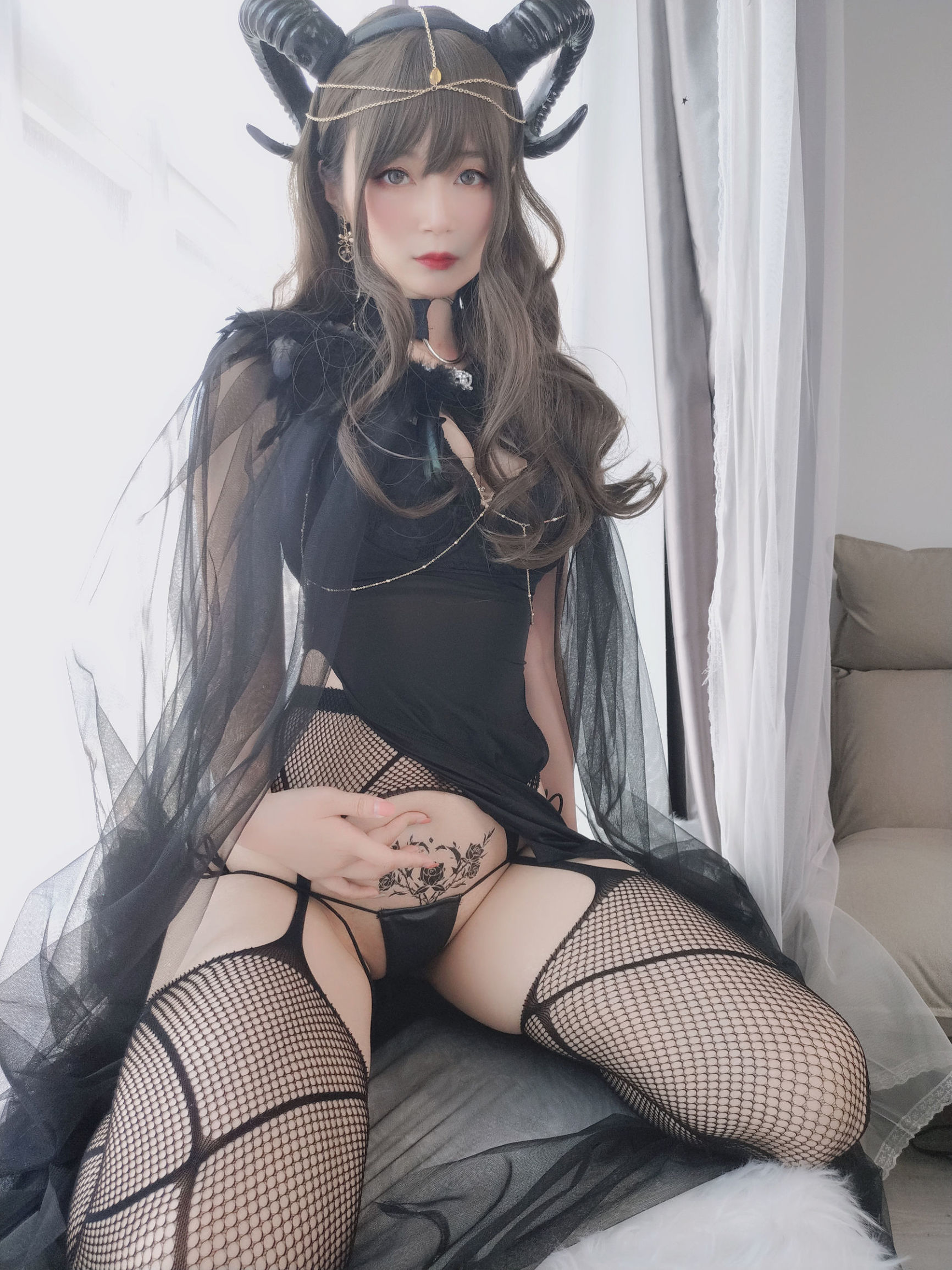 科瑟小姐姐白銀 黑山魅魔