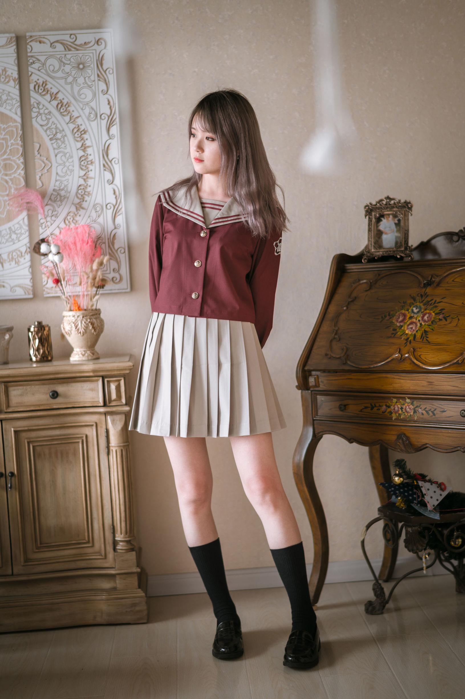 Coser tiểu thư Akisoso Thu Chuchu Zai Kou 2