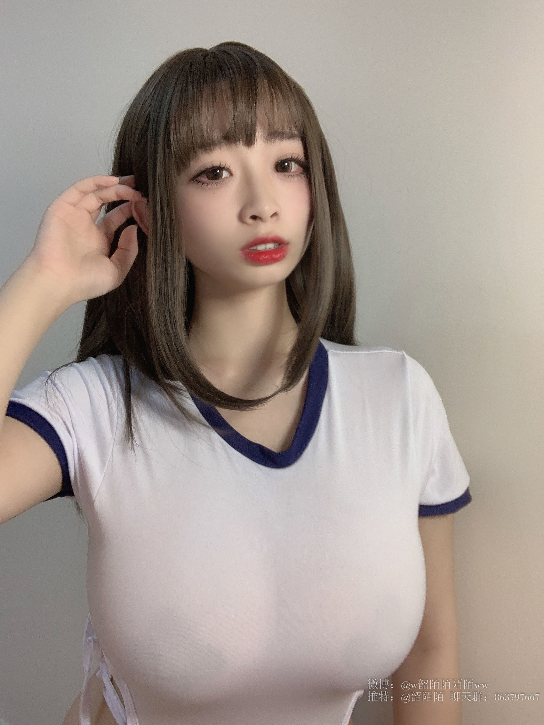 คอสเพลย์ สาวสวย เส้าโมโม ชุดยิมนาสติก