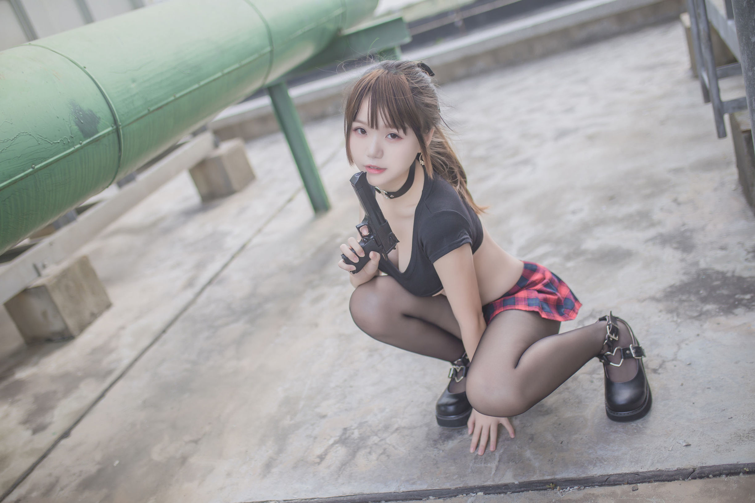 Yoko Trại Hạ « Ca Rô Đỏ »