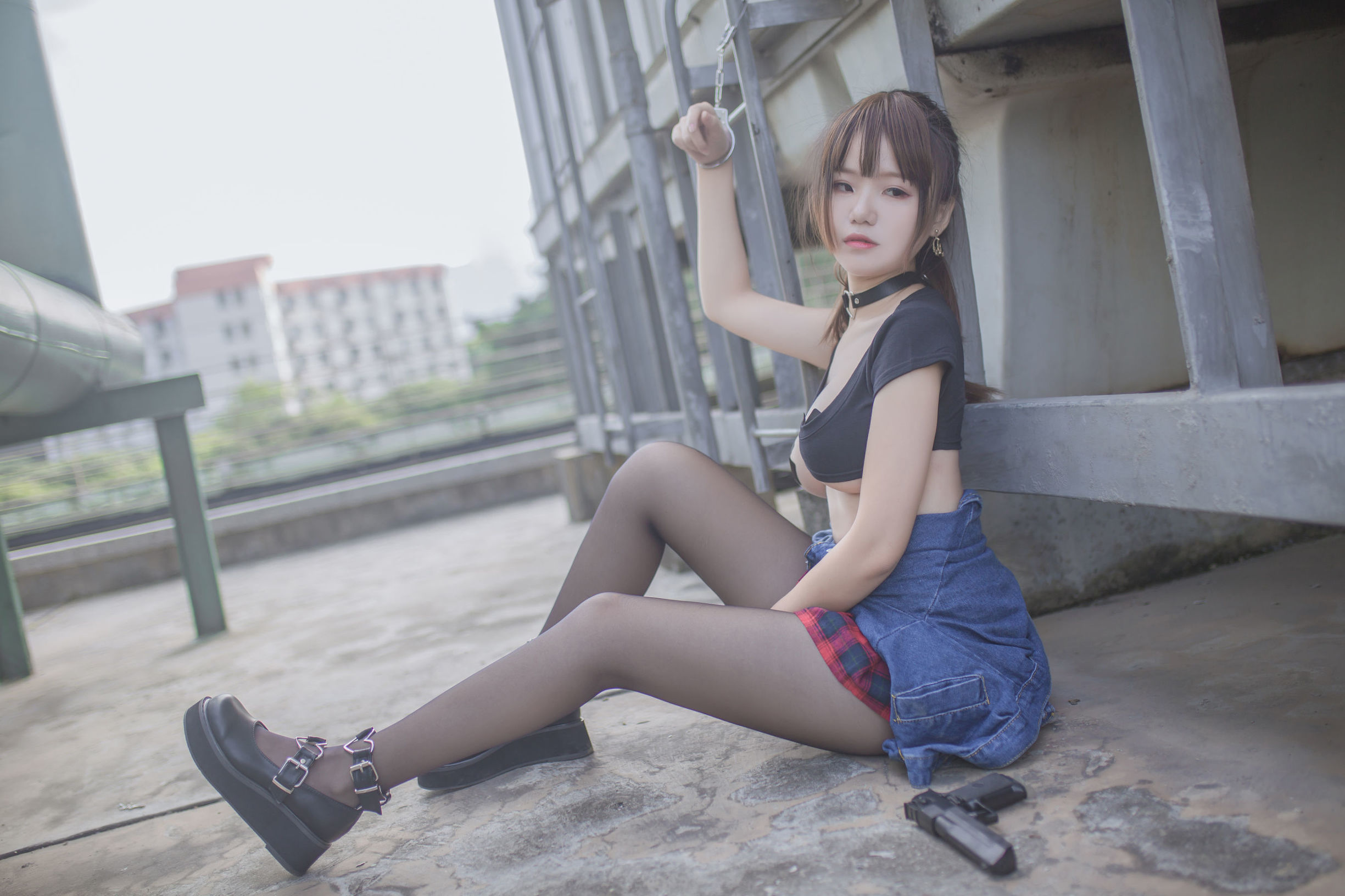 Yoko Trại Hạ « Ca Rô Đỏ »