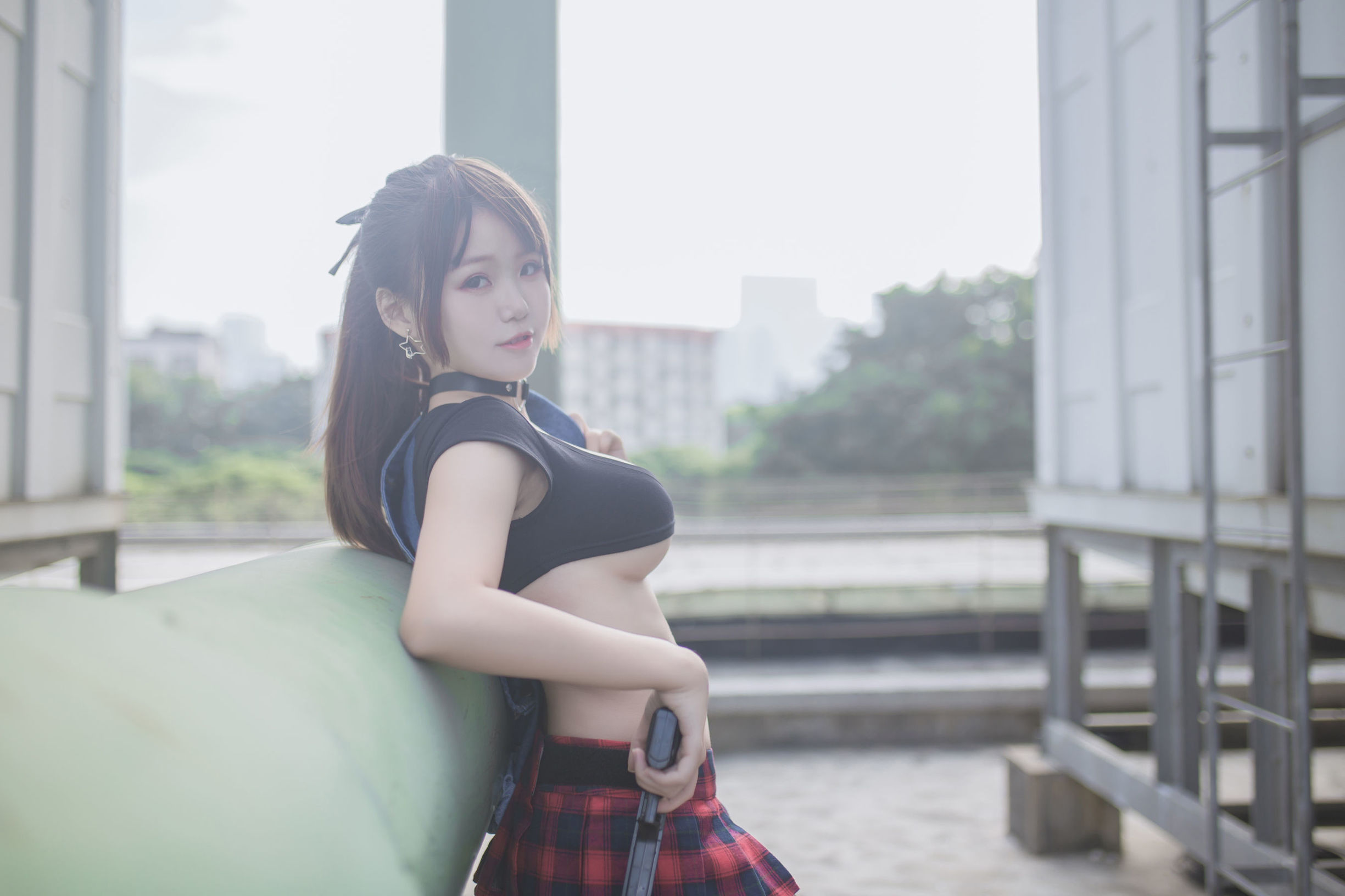 Yoko Trại Hạ « Ca Rô Đỏ »
