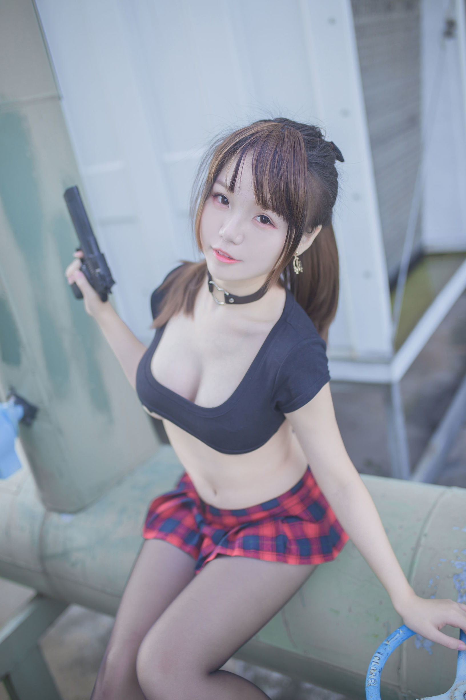 Yoko Trại Hạ « Ca Rô Đỏ »