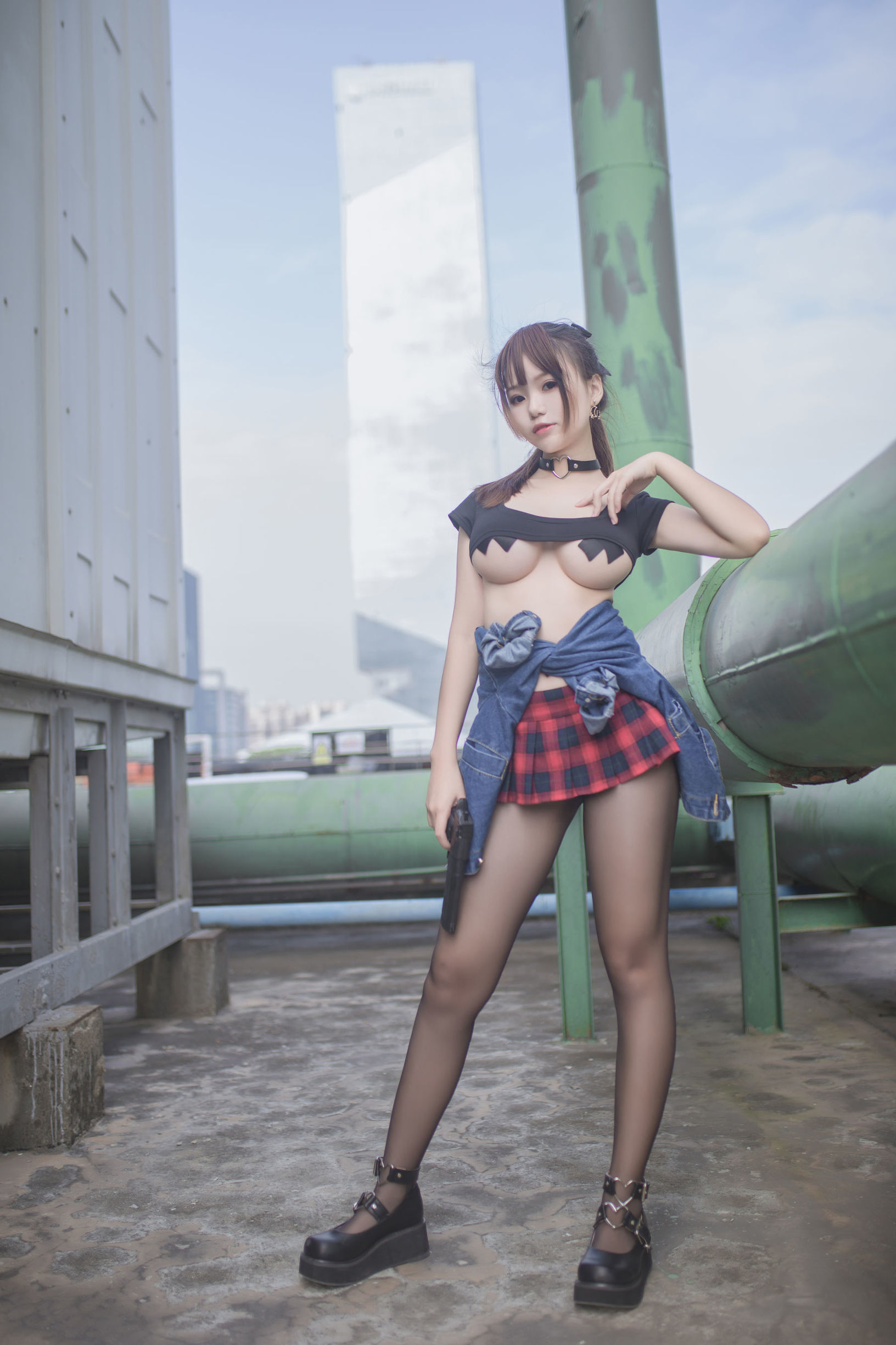 Yoko Trại Hạ « Ca Rô Đỏ »